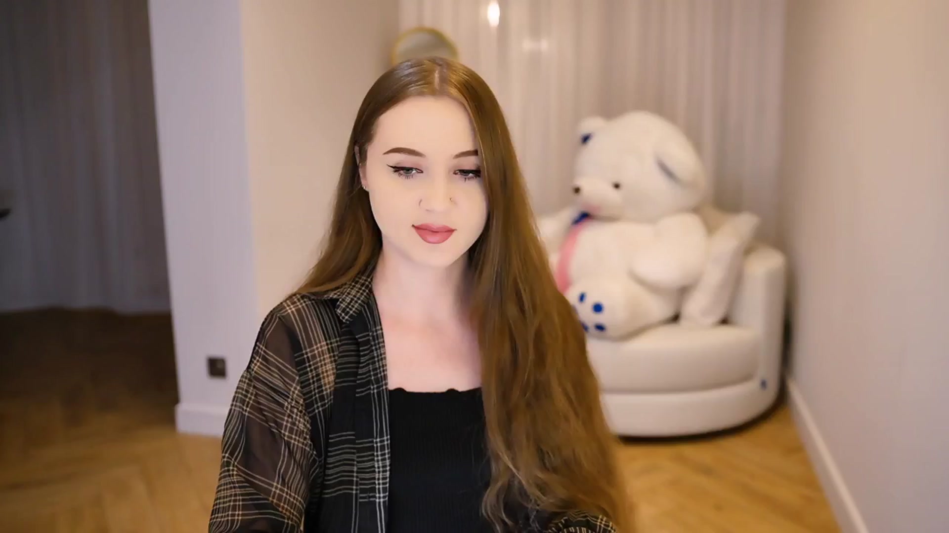 Gallery image thumbnail from Innocent_Soul's myfreecams stream on, 01/04/2025, 17:18 image 16 of 20