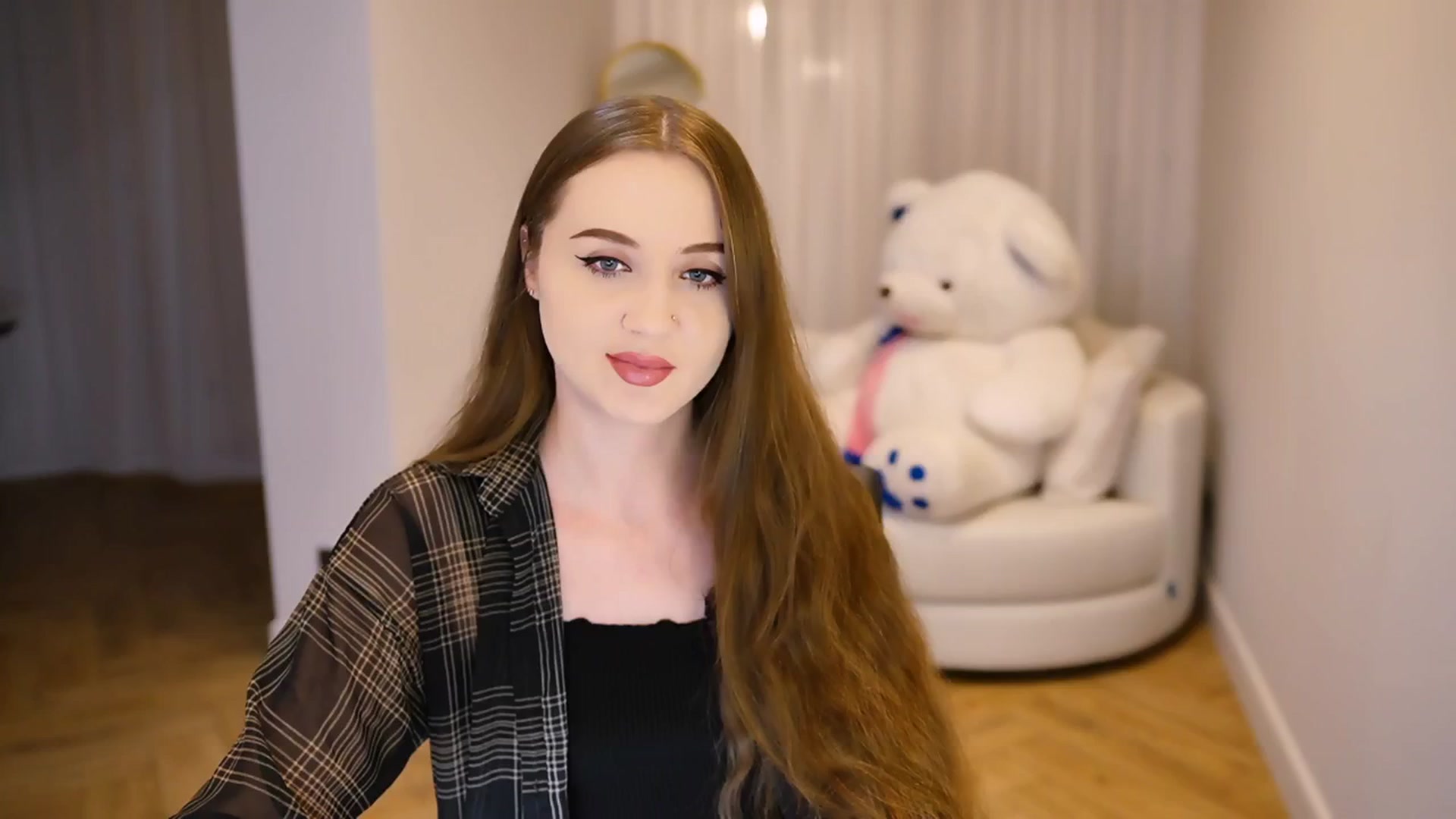 Gallery image thumbnail from Innocent_Soul's myfreecams stream on, 01/04/2025, 17:18 image 15 of 20