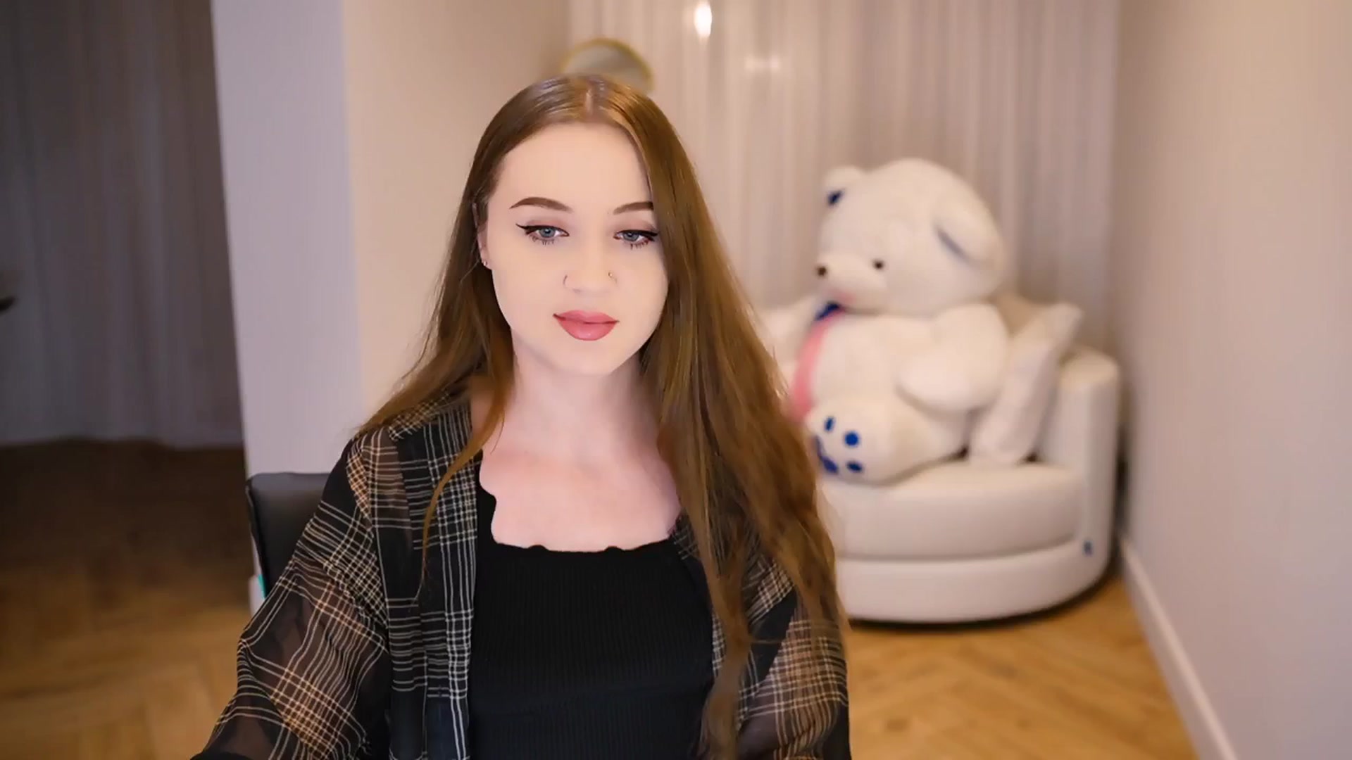 Gallery image thumbnail from Innocent_Soul's myfreecams stream on, 01/04/2025, 17:18 image 19 of 20