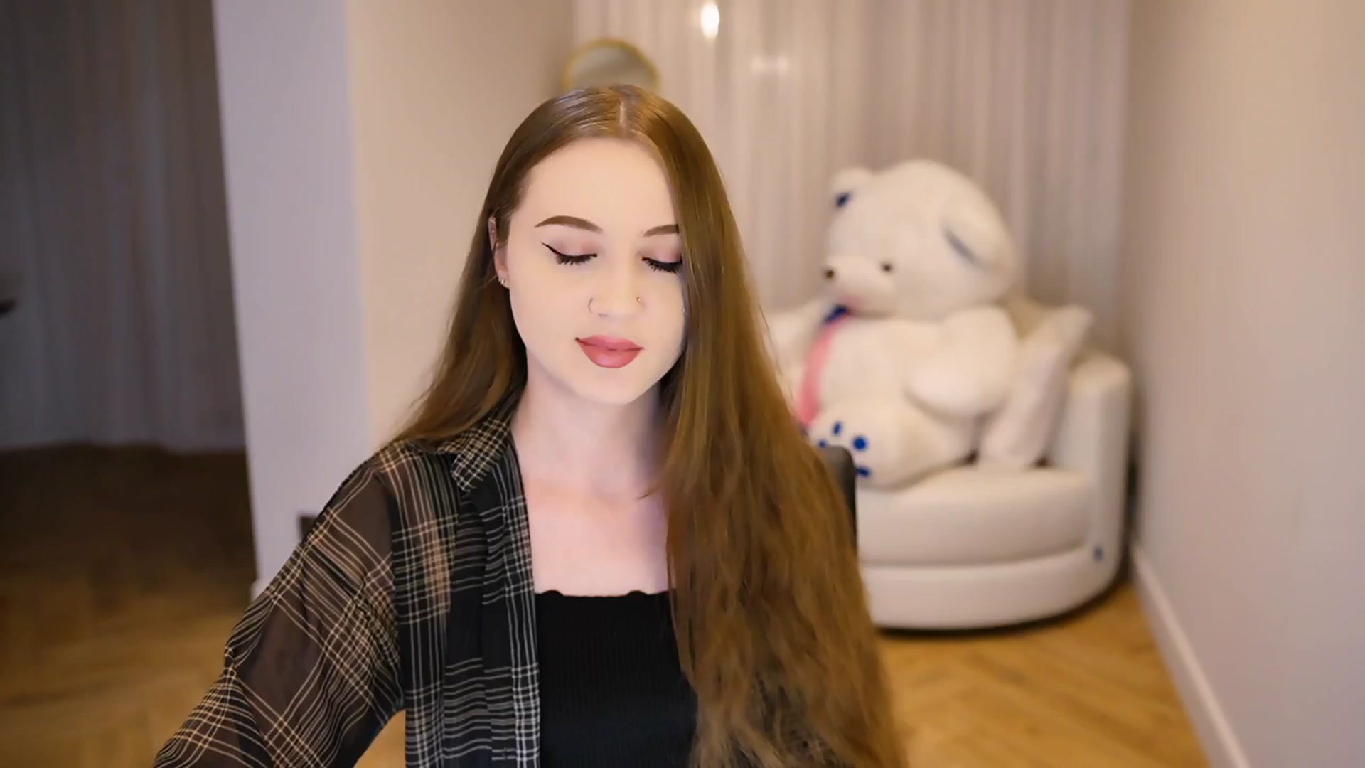 Gallery image thumbnail from Innocent_Soul's myfreecams stream on, 01/04/2025, 17:18 image 5 of 20