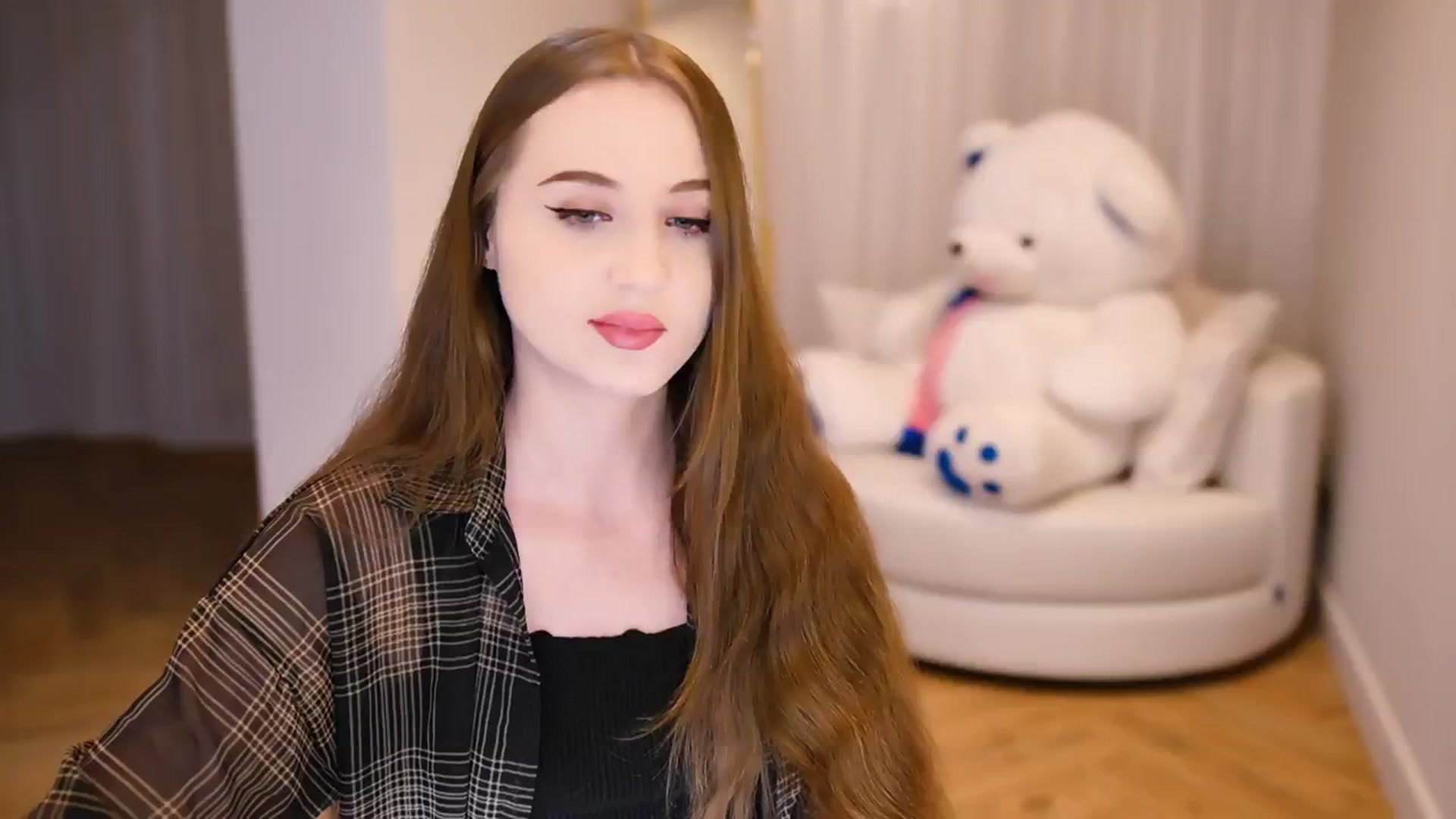 Gallery image thumbnail from Innocent_Soul's myfreecams stream on, 01/04/2025, 20:33 image 20 of 20