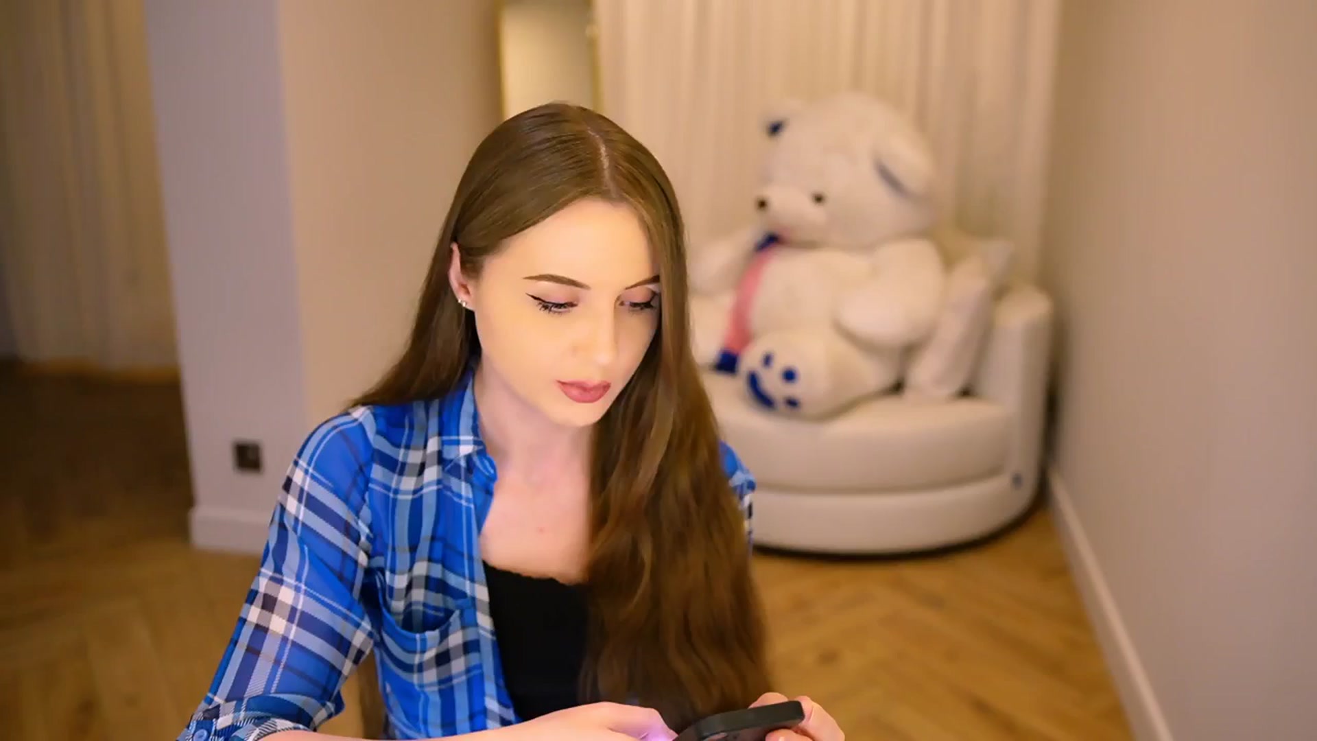Gallery image thumbnail from Innocent_Soul's myfreecams stream on, 01/08/2025, 18:58 image 3 of 20