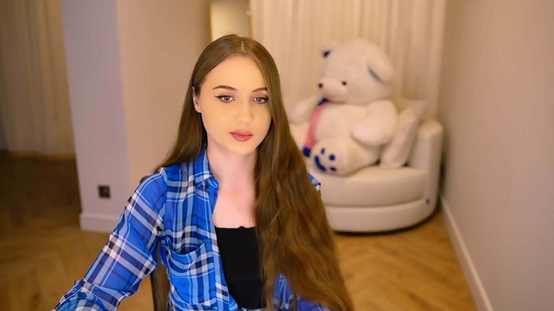 Gallery image thumbnail from Innocent_Soul's myfreecams stream on, 01/08/2025, 18:58 image 10 of 20