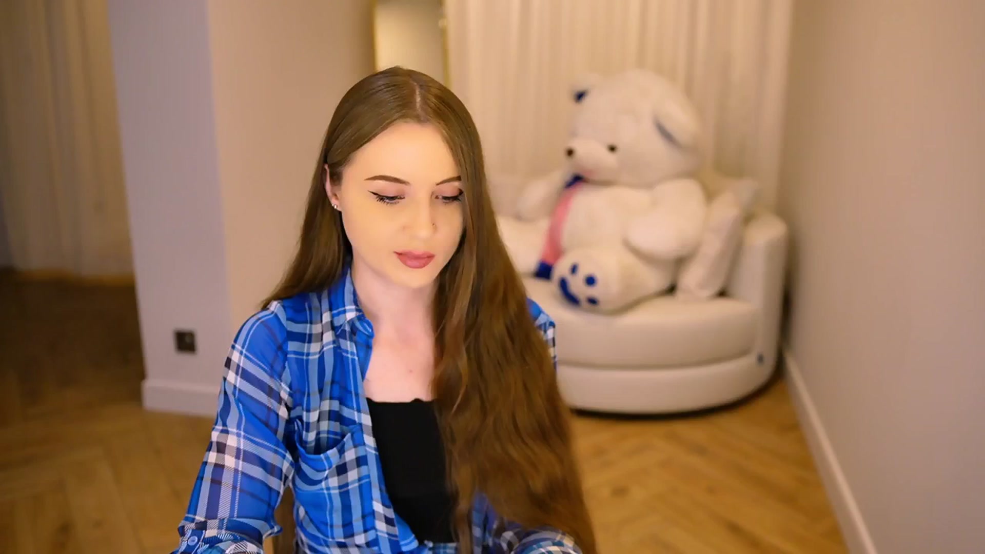 Gallery image thumbnail from Innocent_Soul's myfreecams stream on, 01/08/2025, 18:58 image 8 of 20