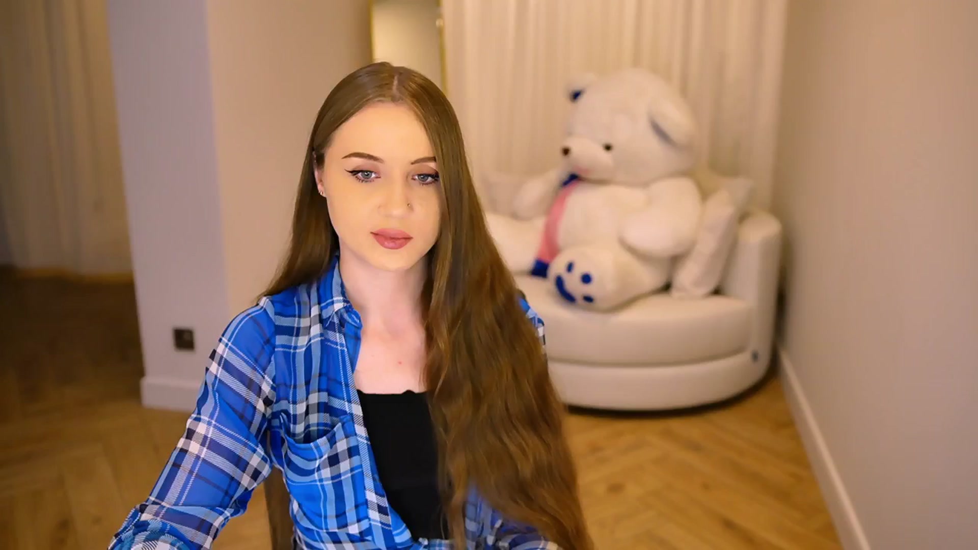 Gallery image thumbnail from Innocent_Soul's myfreecams stream on, 01/08/2025, 18:58 image 5 of 20