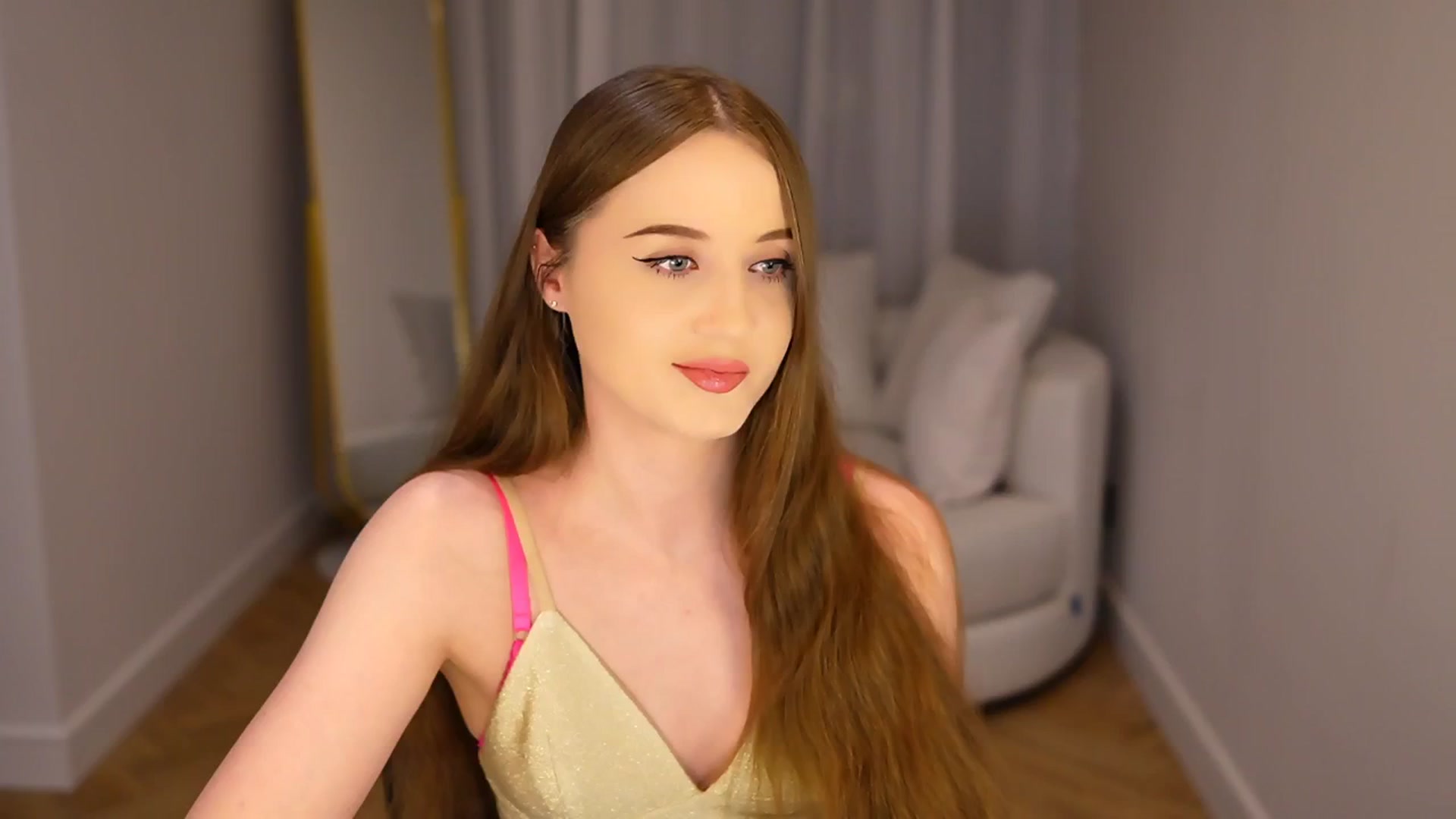 Gallery image thumbnail from Innocent_Soul's myfreecams stream on, 01/09/2025, 19:03 image 15 of 20