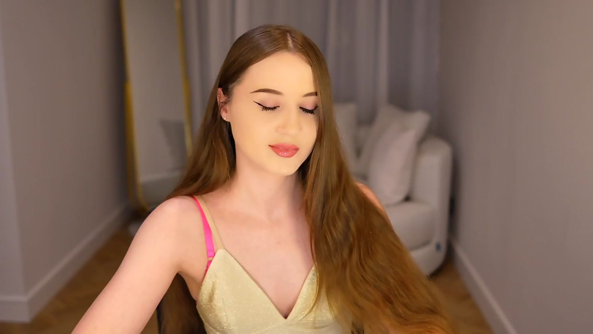 Gallery image thumbnail from Innocent_Soul's myfreecams stream on, 01/09/2025, 19:03 image 20 of 20
