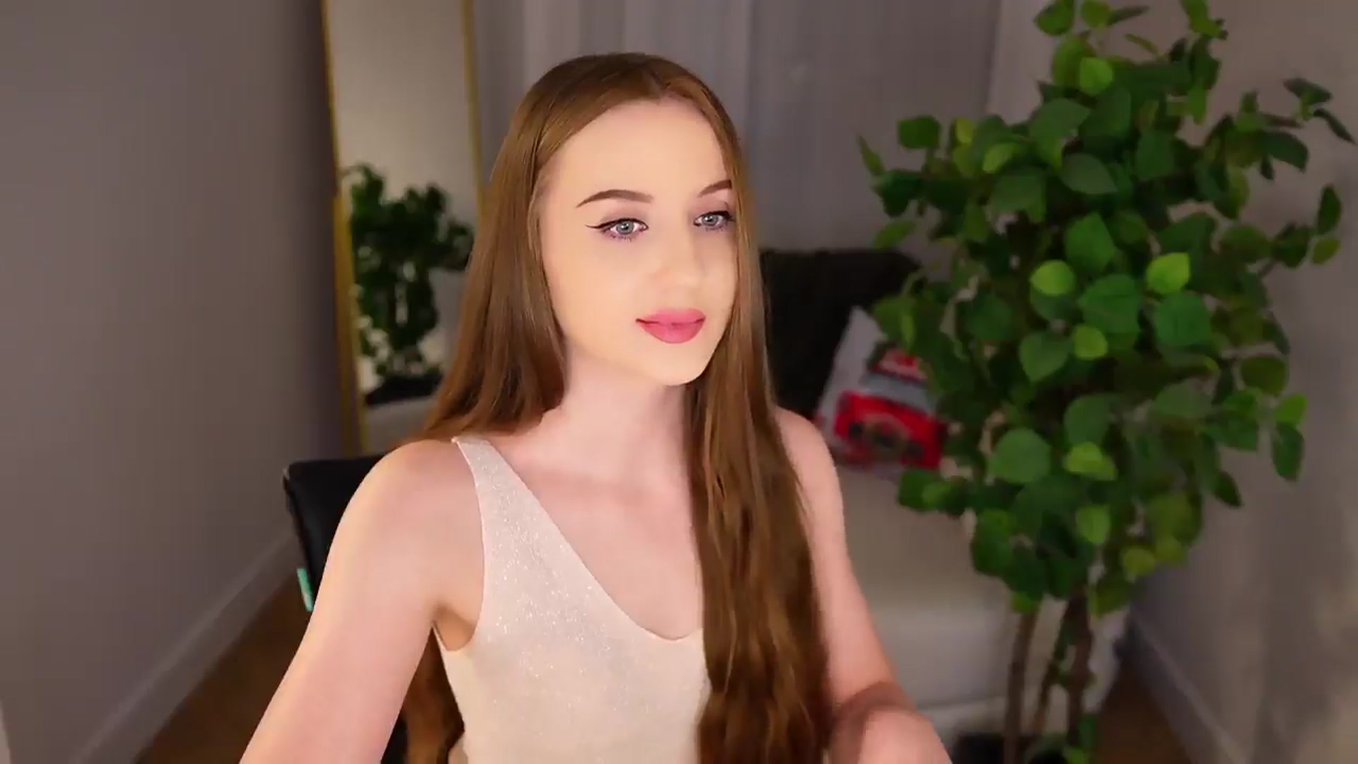 Gallery image thumbnail from Innocent_Soul's myfreecams stream on, 01/14/2025, 18:25 image 14 of 20