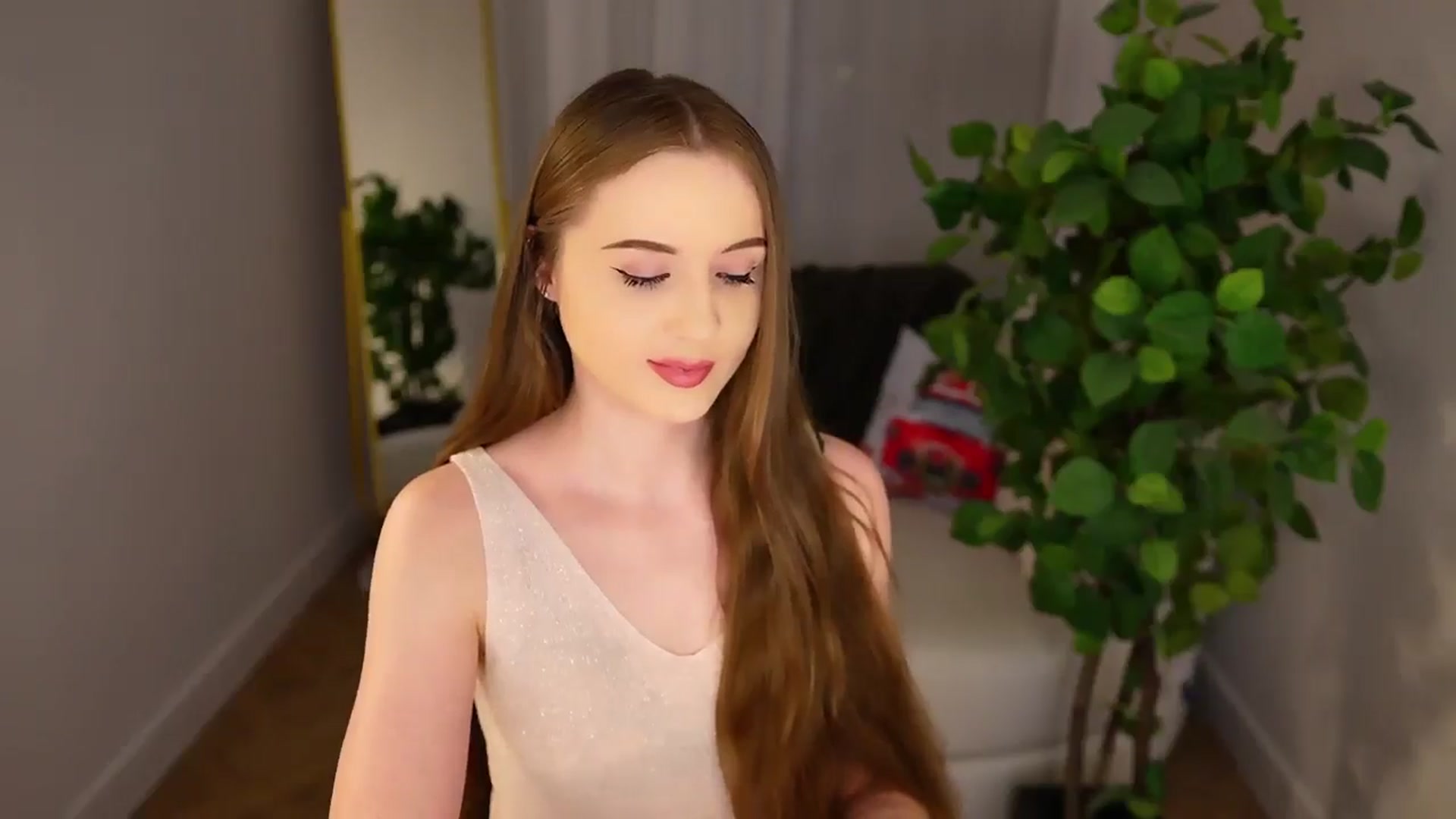 Gallery image thumbnail from Innocent_Soul's myfreecams stream on, 01/14/2025, 20:54 image 10 of 20
