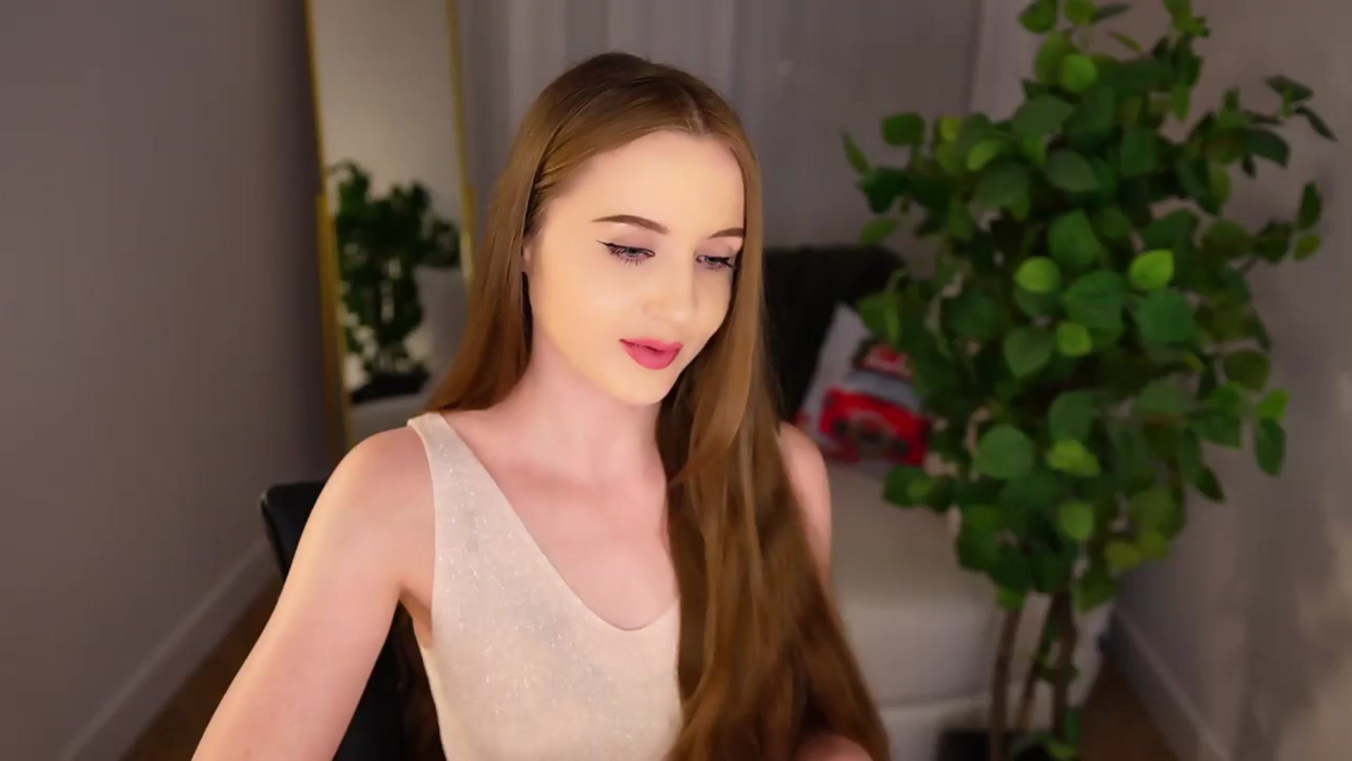 Gallery image thumbnail from Innocent_Soul's myfreecams stream on, 01/14/2025, 22:13 image 13 of 20