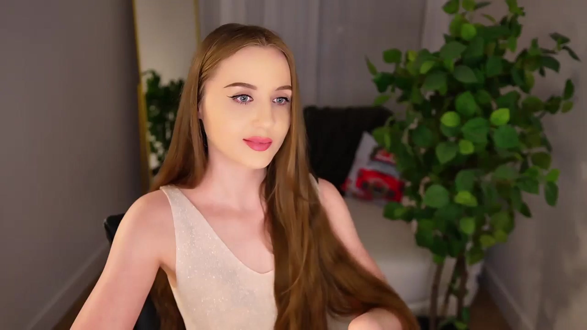 Gallery image thumbnail from Innocent_Soul's myfreecams stream on, 01/14/2025, 22:13 image 16 of 20