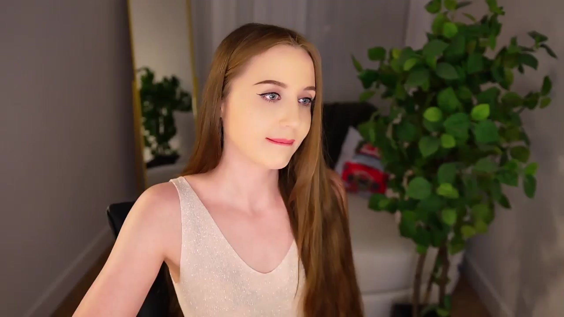 Gallery image thumbnail from Innocent_Soul's myfreecams stream on, 01/14/2025, 22:13 image 12 of 20