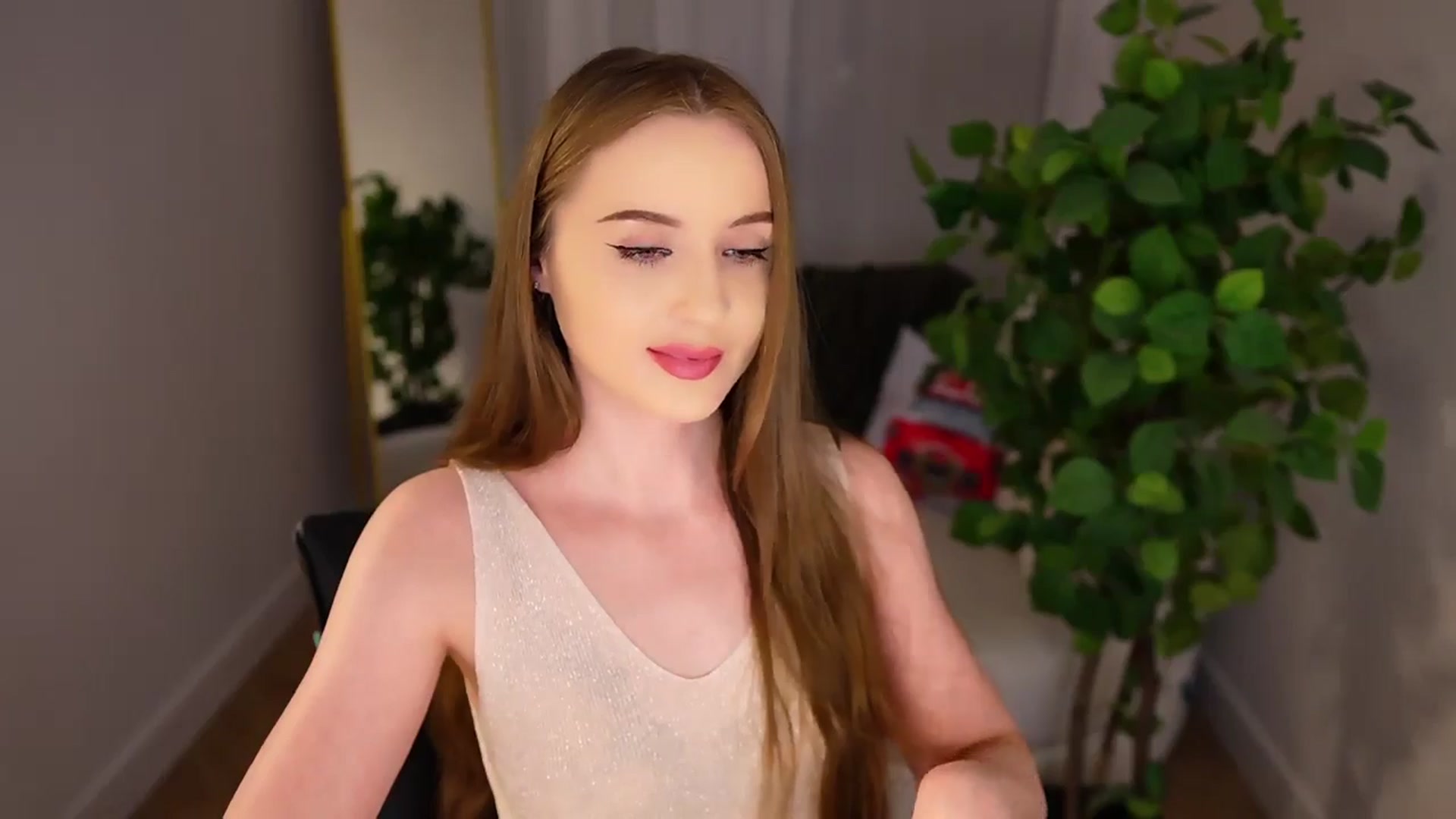 Gallery image thumbnail from Innocent_Soul's myfreecams stream on, 01/14/2025, 22:13 image 11 of 20