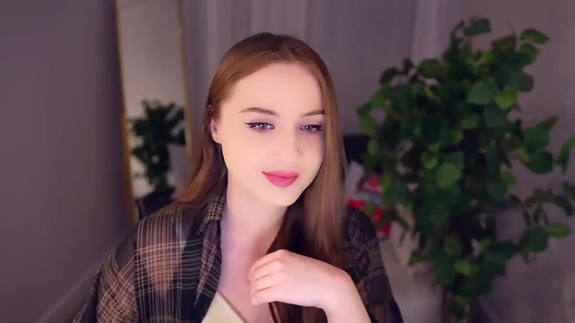 Gallery image thumbnail from Innocent_Soul's myfreecams stream on, 01/16/2025, 17:38 image 5 of 20