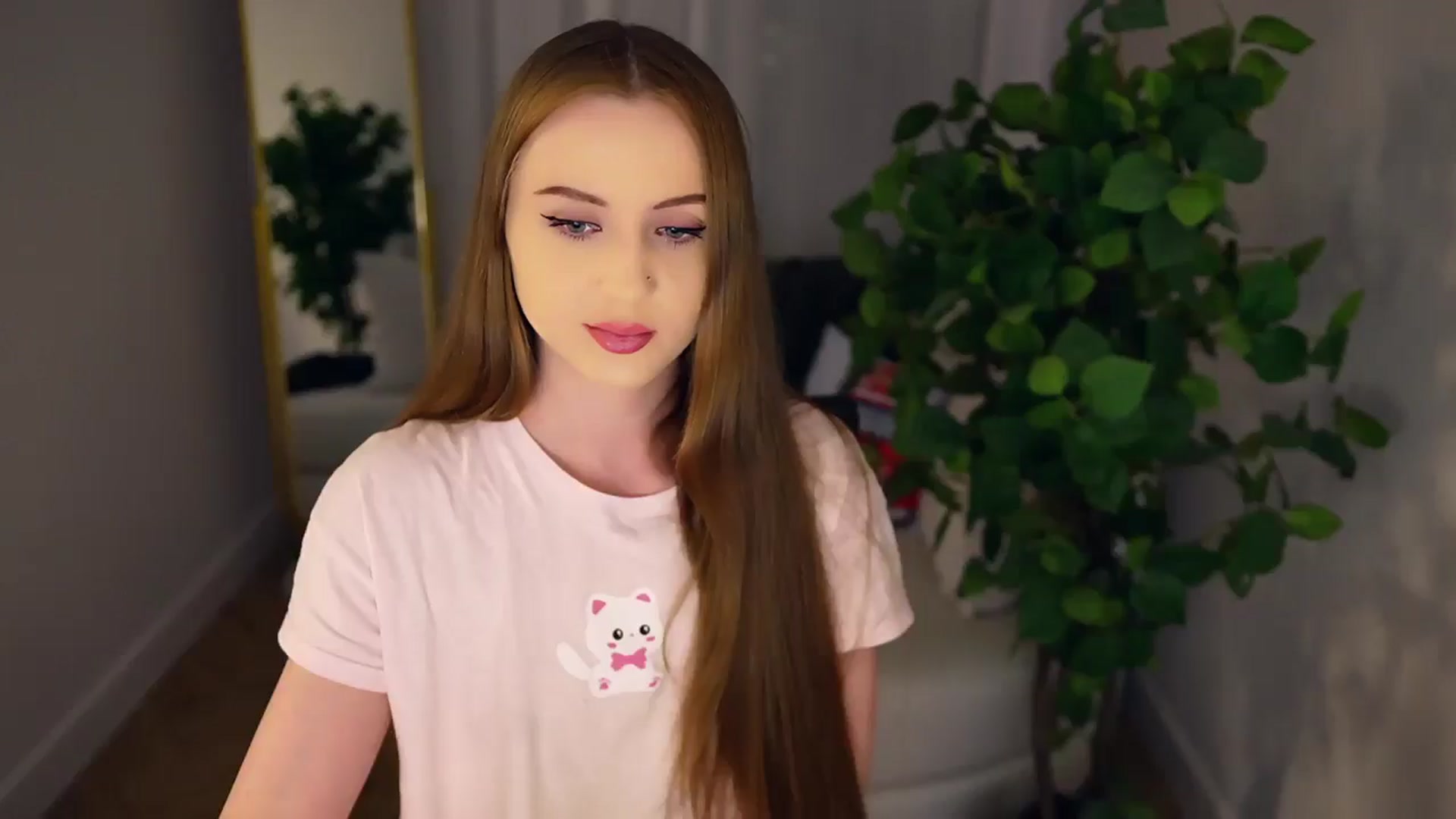 Gallery image thumbnail from Innocent_Soul's myfreecams stream on, 01/19/2025, 21:20 image 12 of 20