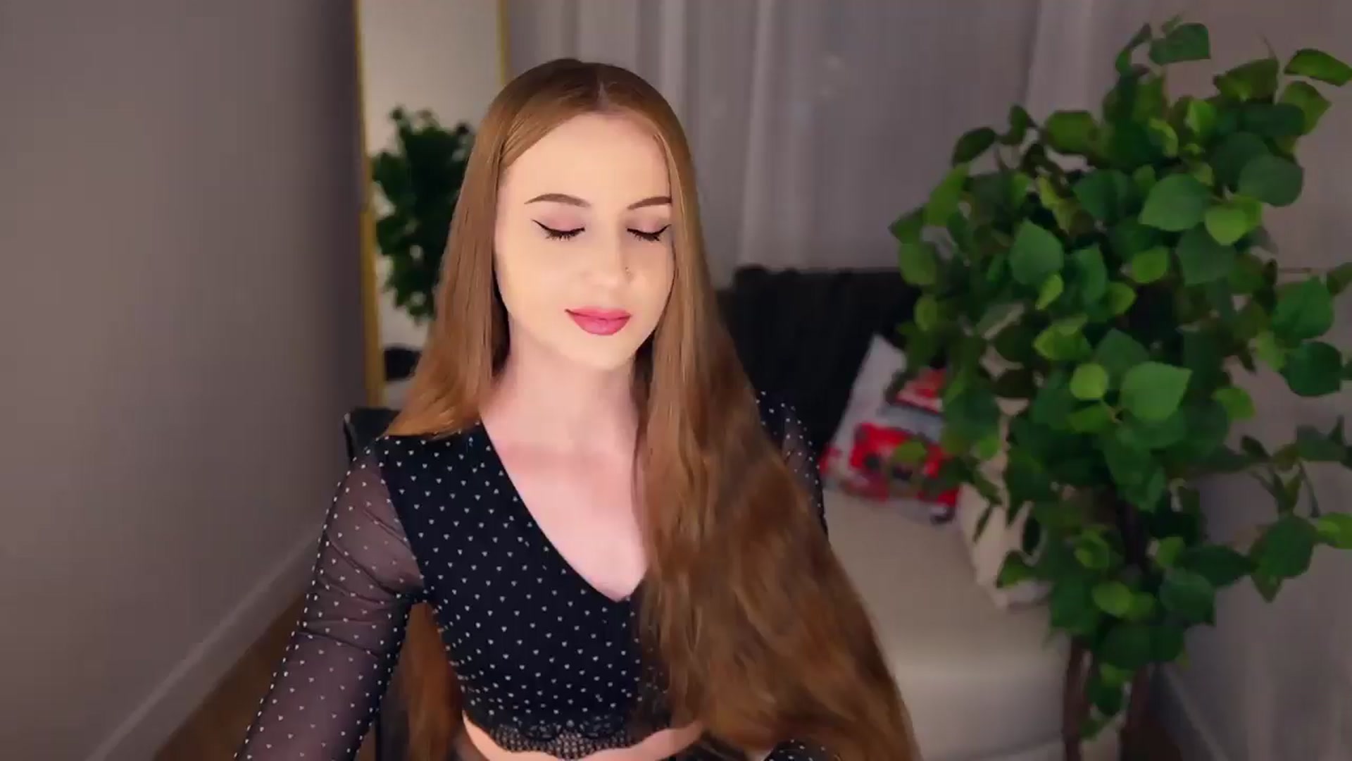 Gallery image thumbnail from Innocent_Soul's myfreecams stream on, 01/20/2025, 19:59 image 19 of 20