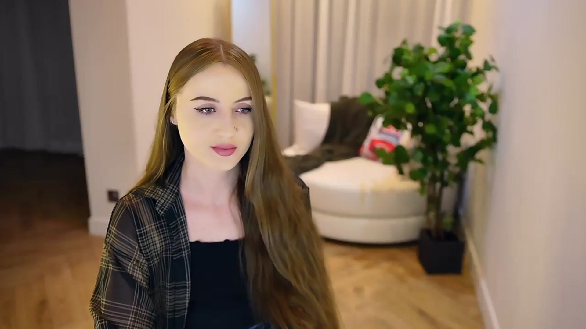 Gallery image thumbnail from Innocent_Soul's myfreecams stream on, 01/23/2025, 15:53 image 4 of 20