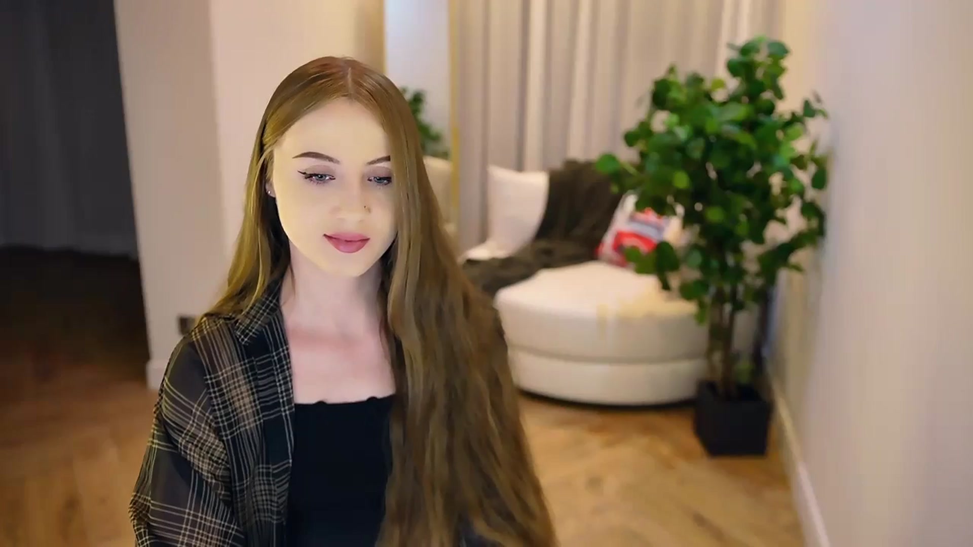 Gallery image thumbnail from Innocent_Soul's myfreecams stream on, 01/23/2025, 15:53 image 12 of 20