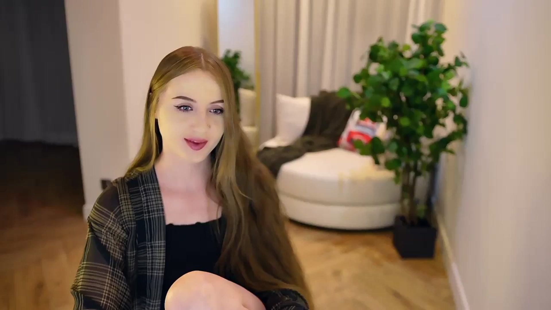 Gallery image thumbnail from Innocent_Soul's myfreecams stream on, 01/23/2025, 15:53 image 16 of 20