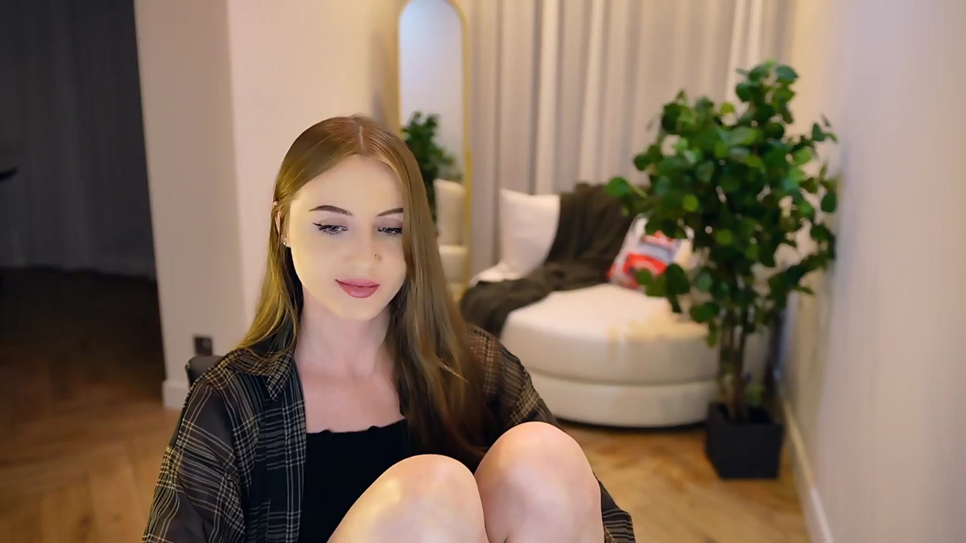 Gallery image thumbnail from Innocent_Soul's myfreecams stream on, 01/23/2025, 17:53 image 9 of 20