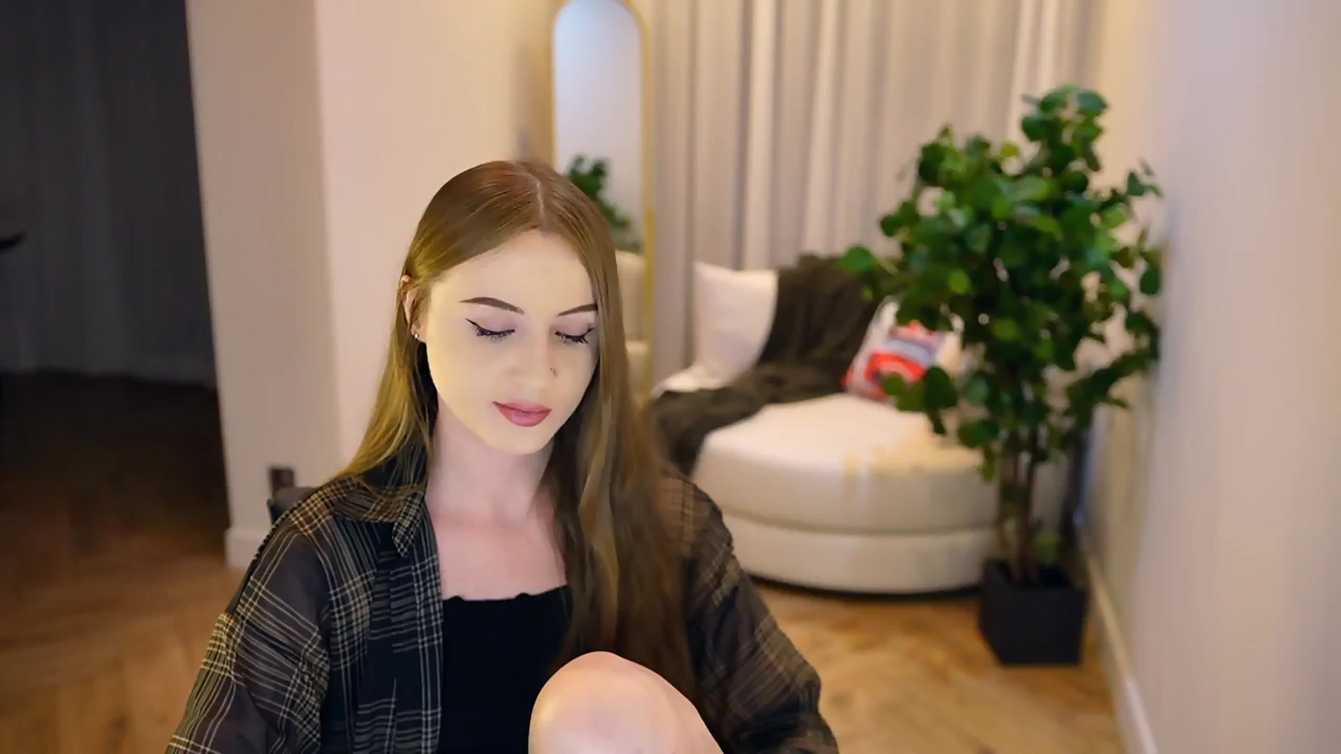 Gallery image thumbnail from Innocent_Soul's myfreecams stream on, 01/23/2025, 17:53 image 20 of 20
