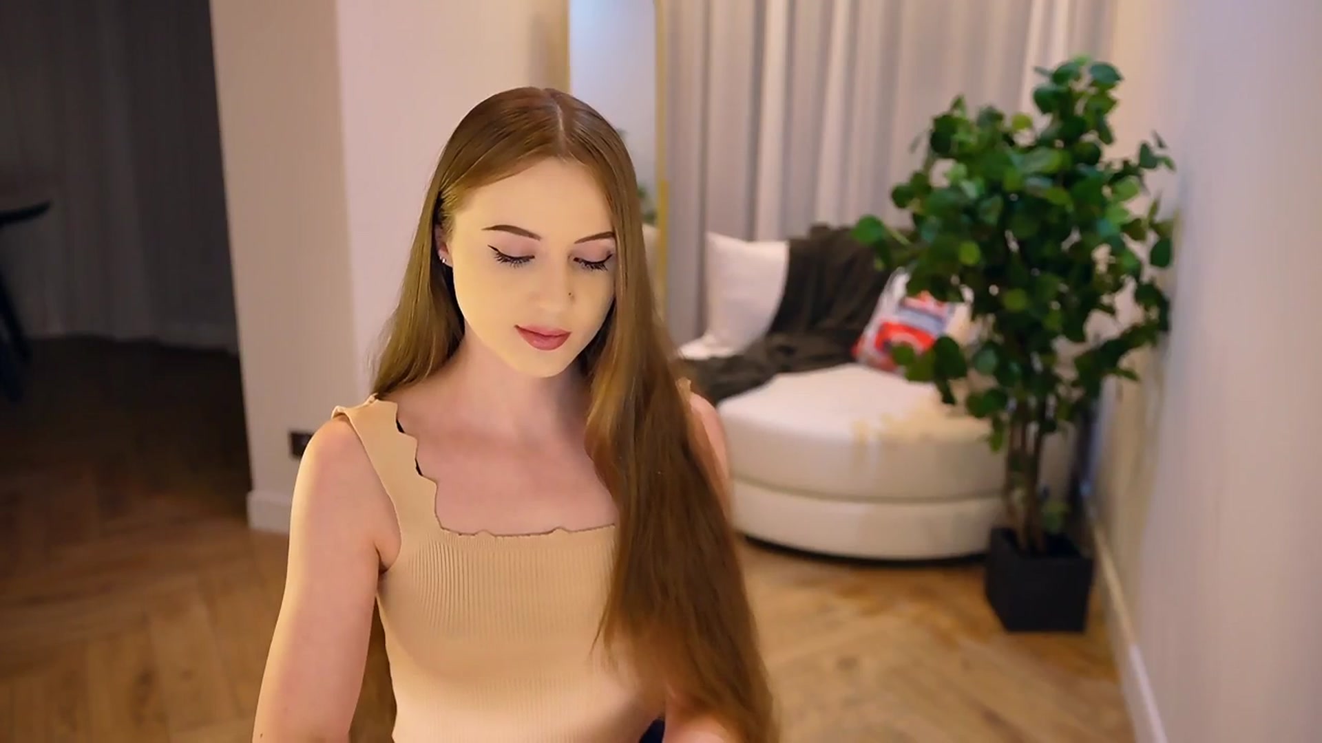 Gallery image thumbnail from Innocent_Soul's myfreecams stream on, 01/24/2025, 19:27 image 3 of 20