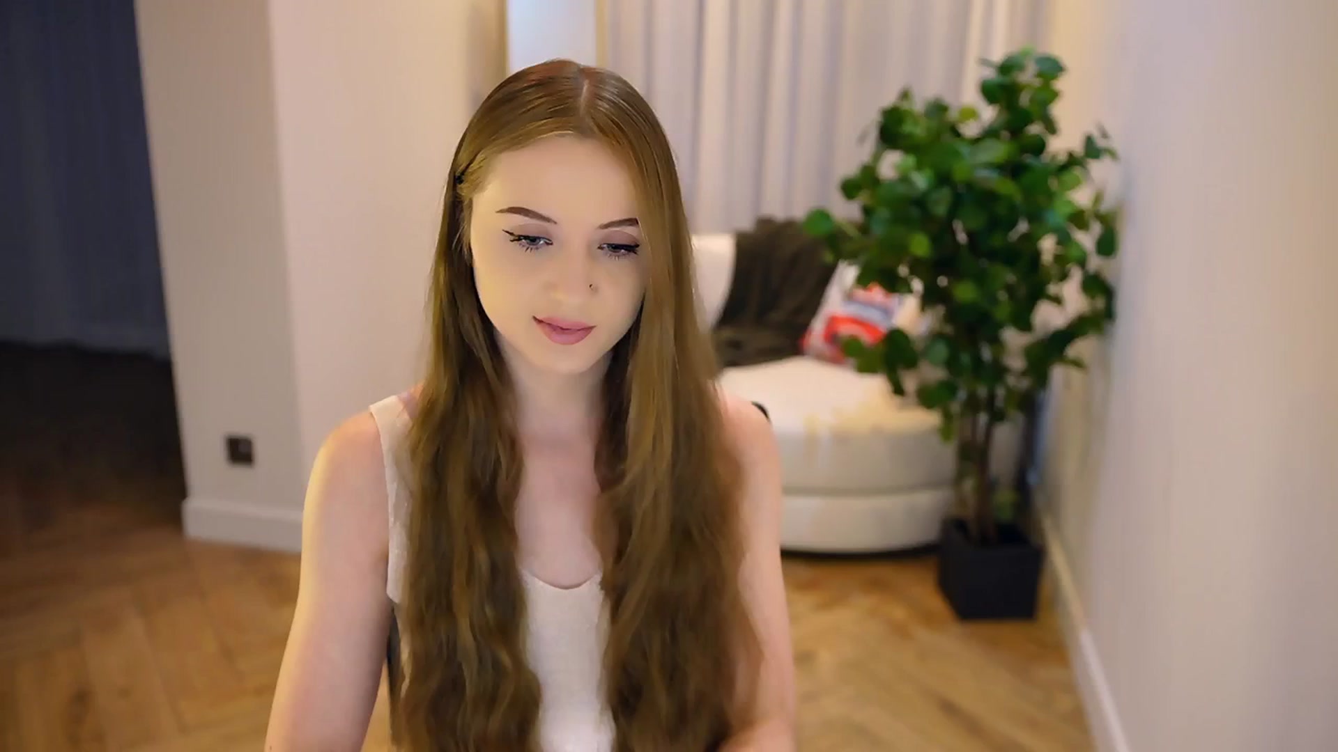 Gallery image thumbnail from Innocent_Soul's myfreecams stream on, 01/29/2025, 14:10 image 4 of 20