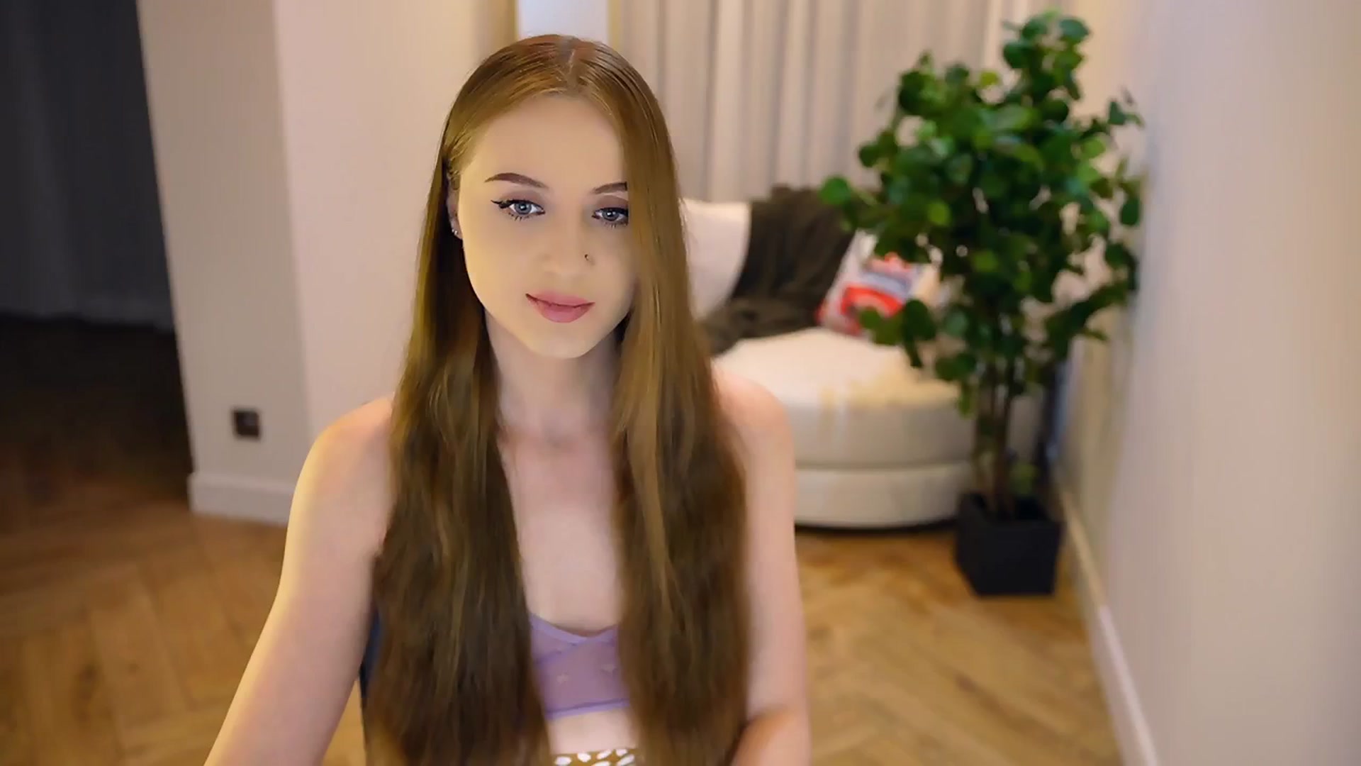 Gallery image thumbnail from Innocent_Soul's myfreecams stream on, 01/29/2025, 15:16 image 1 of 20