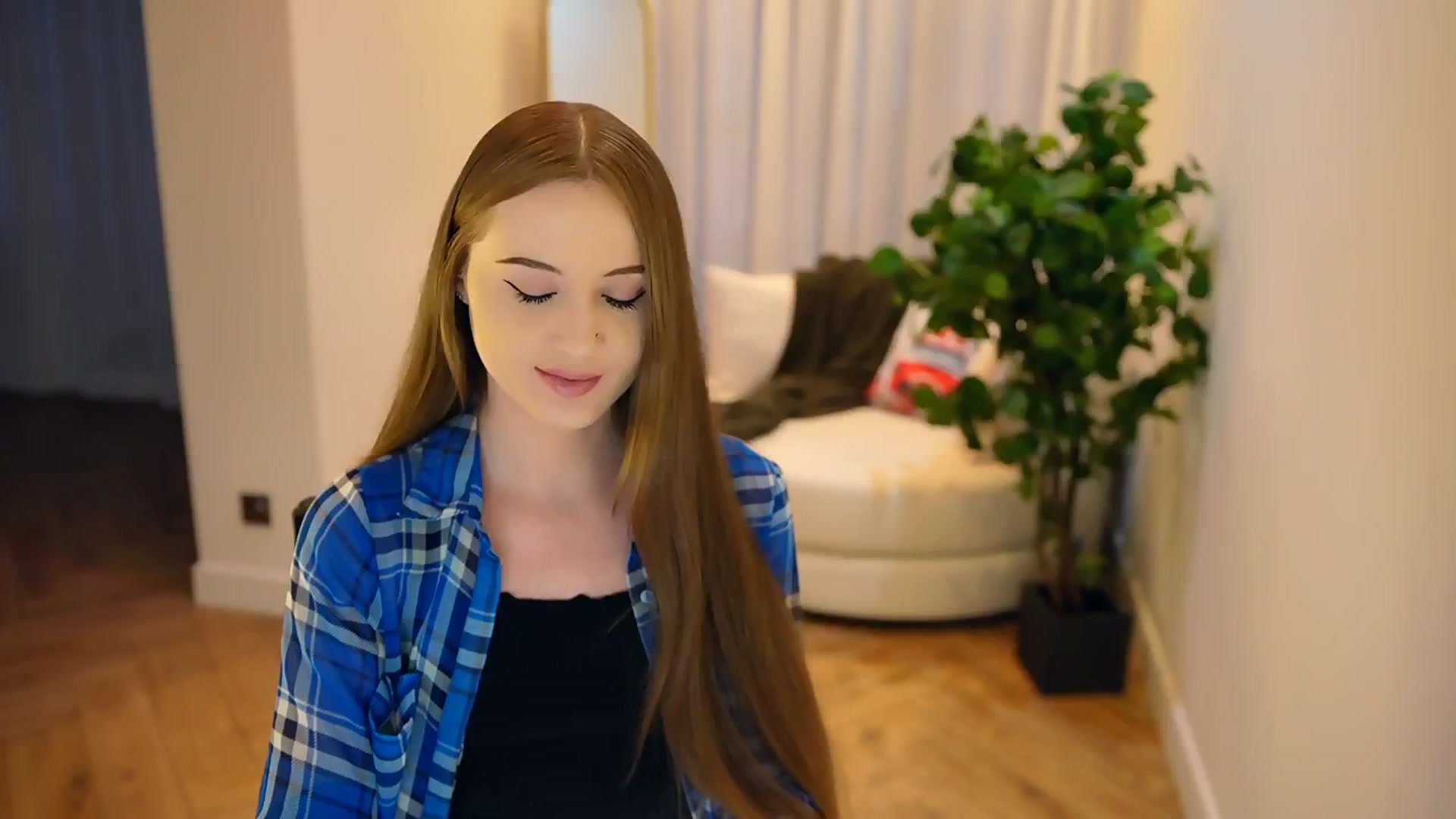 Gallery image thumbnail from Innocent_Soul's myfreecams stream on, 01/30/2025, 14:04 image 4 of 20