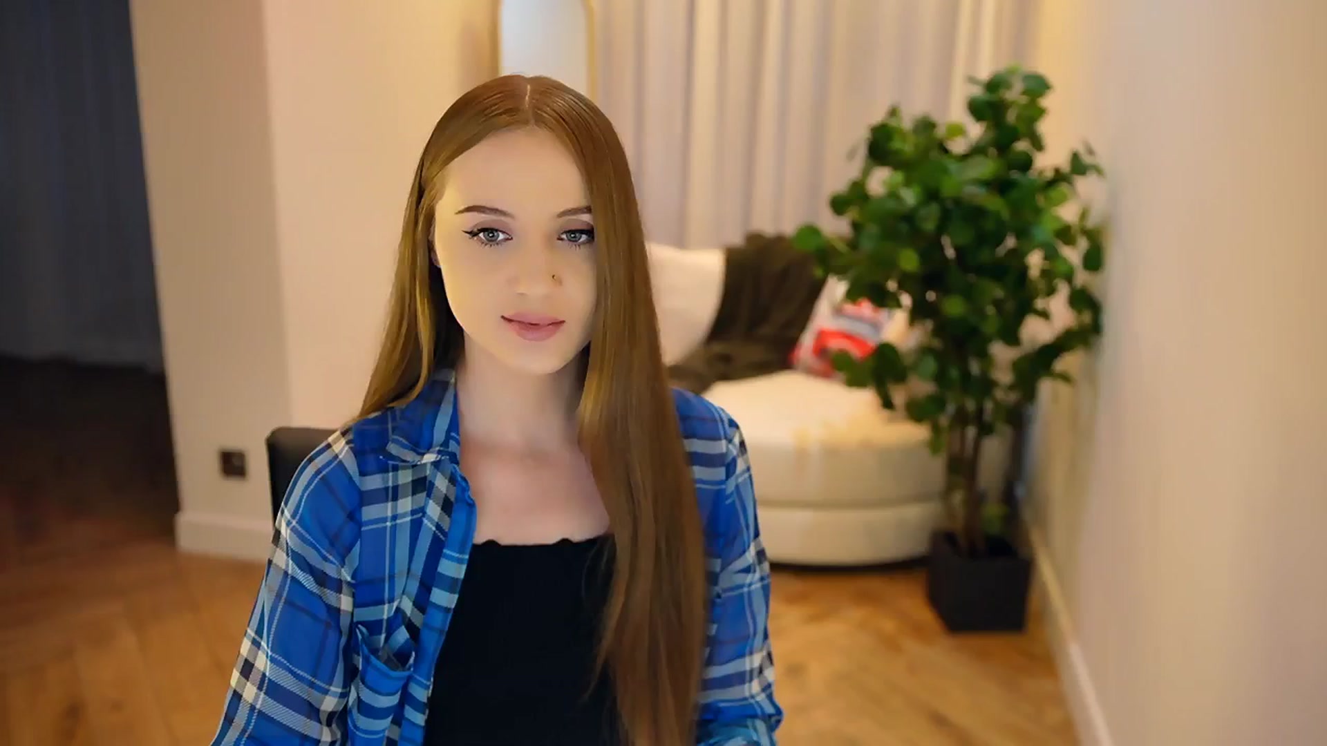 Gallery image thumbnail from Innocent_Soul's myfreecams stream on, 01/30/2025, 14:04 image 8 of 20