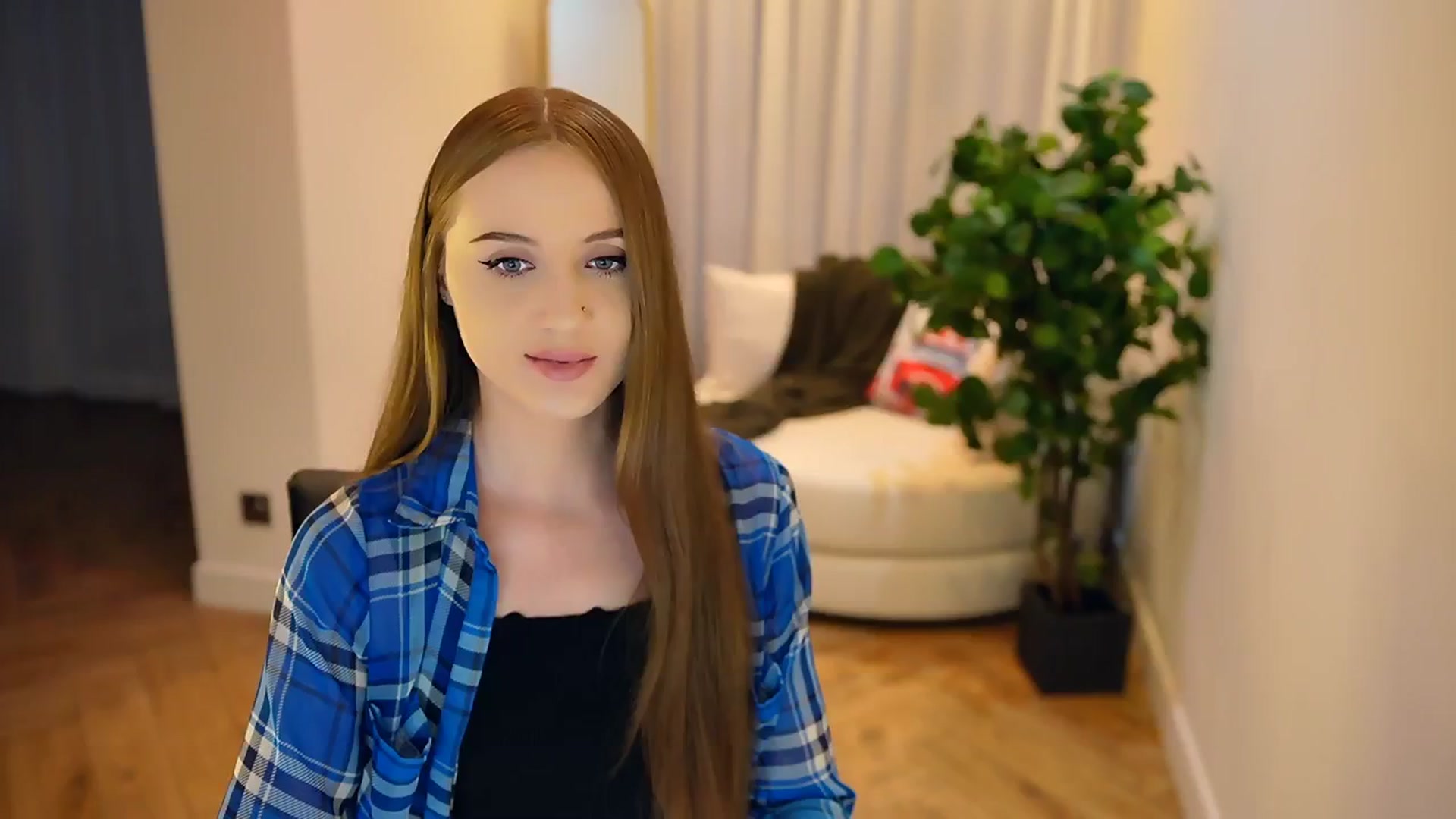 Gallery image thumbnail from Innocent_Soul's myfreecams stream on, 01/30/2025, 14:04 image 9 of 20