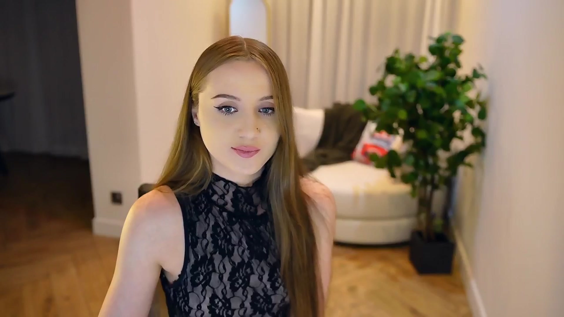 Gallery image thumbnail from Innocent_Soul's myfreecams stream on, 01/30/2025, 16:03 image 8 of 20