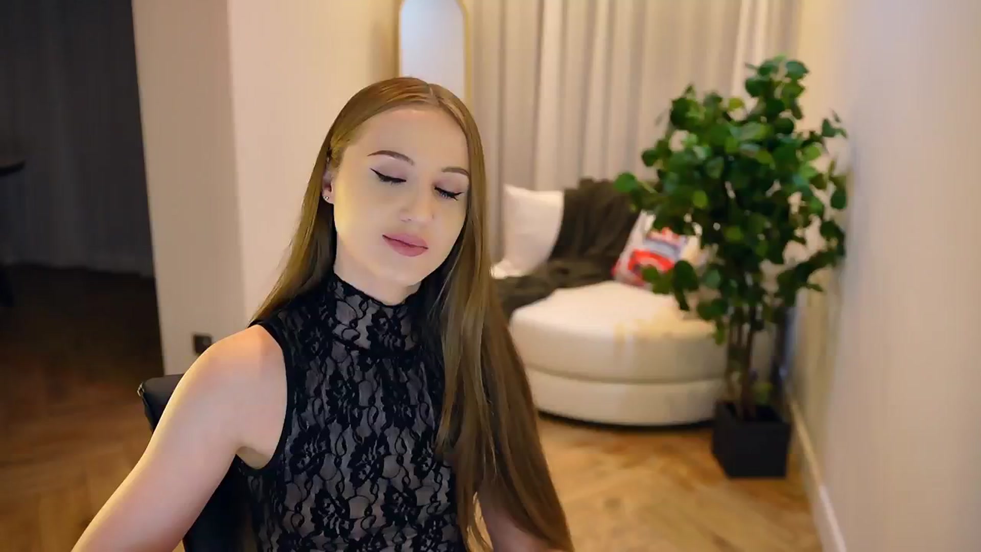 Gallery image thumbnail from Innocent_Soul's myfreecams stream on, 01/30/2025, 17:04 image 1 of 20