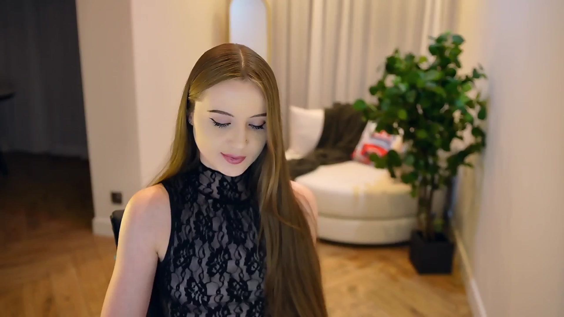 Gallery image thumbnail from Innocent_Soul's myfreecams stream on, 01/30/2025, 17:04 image 18 of 20