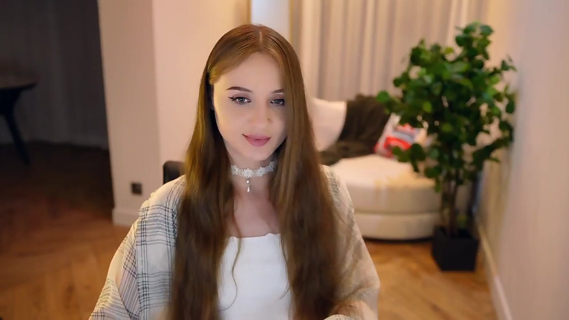 Gallery image thumbnail from Innocent_Soul's myfreecams stream on, 01/31/2025, 15:11 image 15 of 20