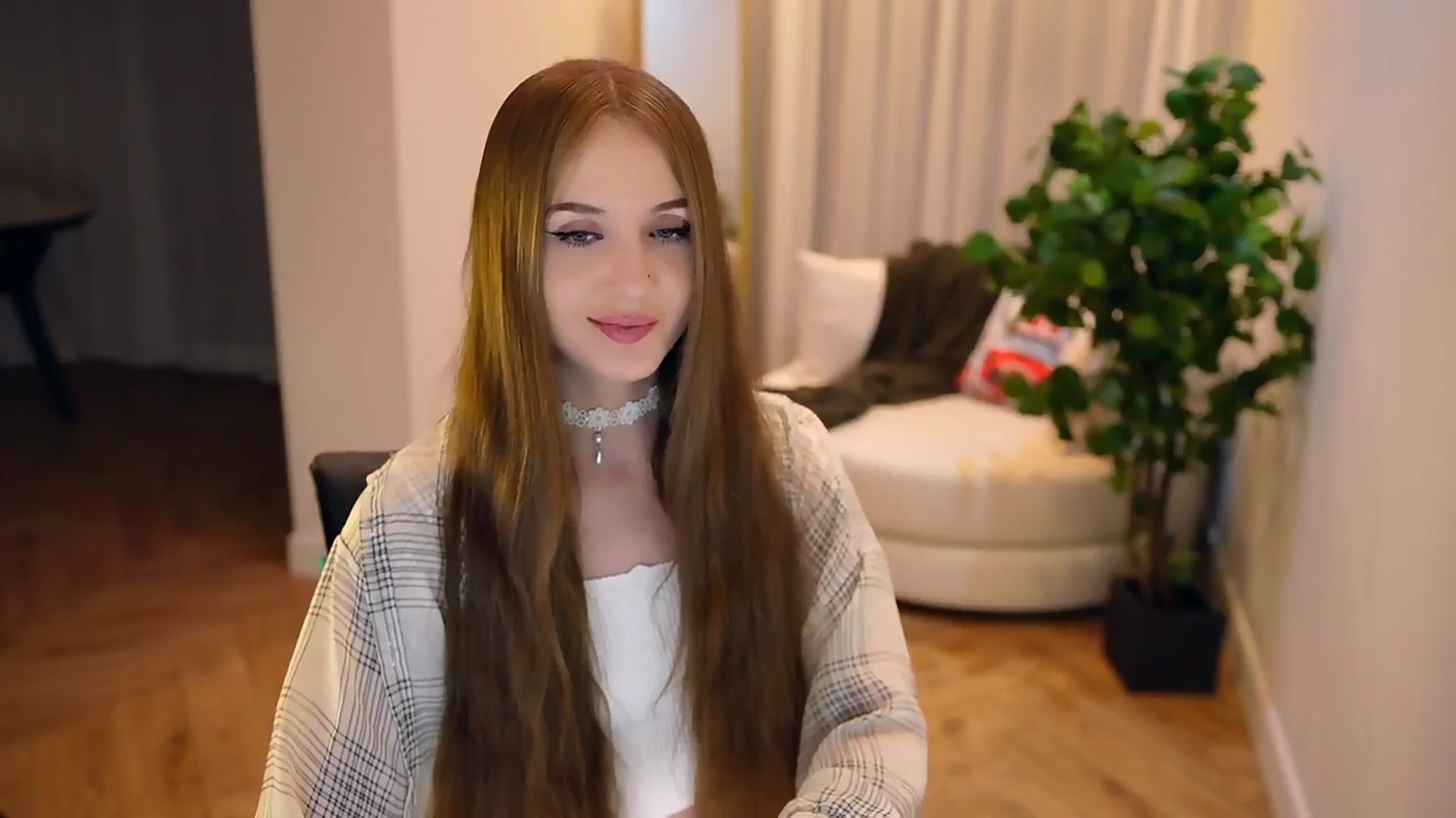 Gallery image thumbnail from Innocent_Soul's myfreecams stream on, 01/31/2025, 15:11 image 13 of 20
