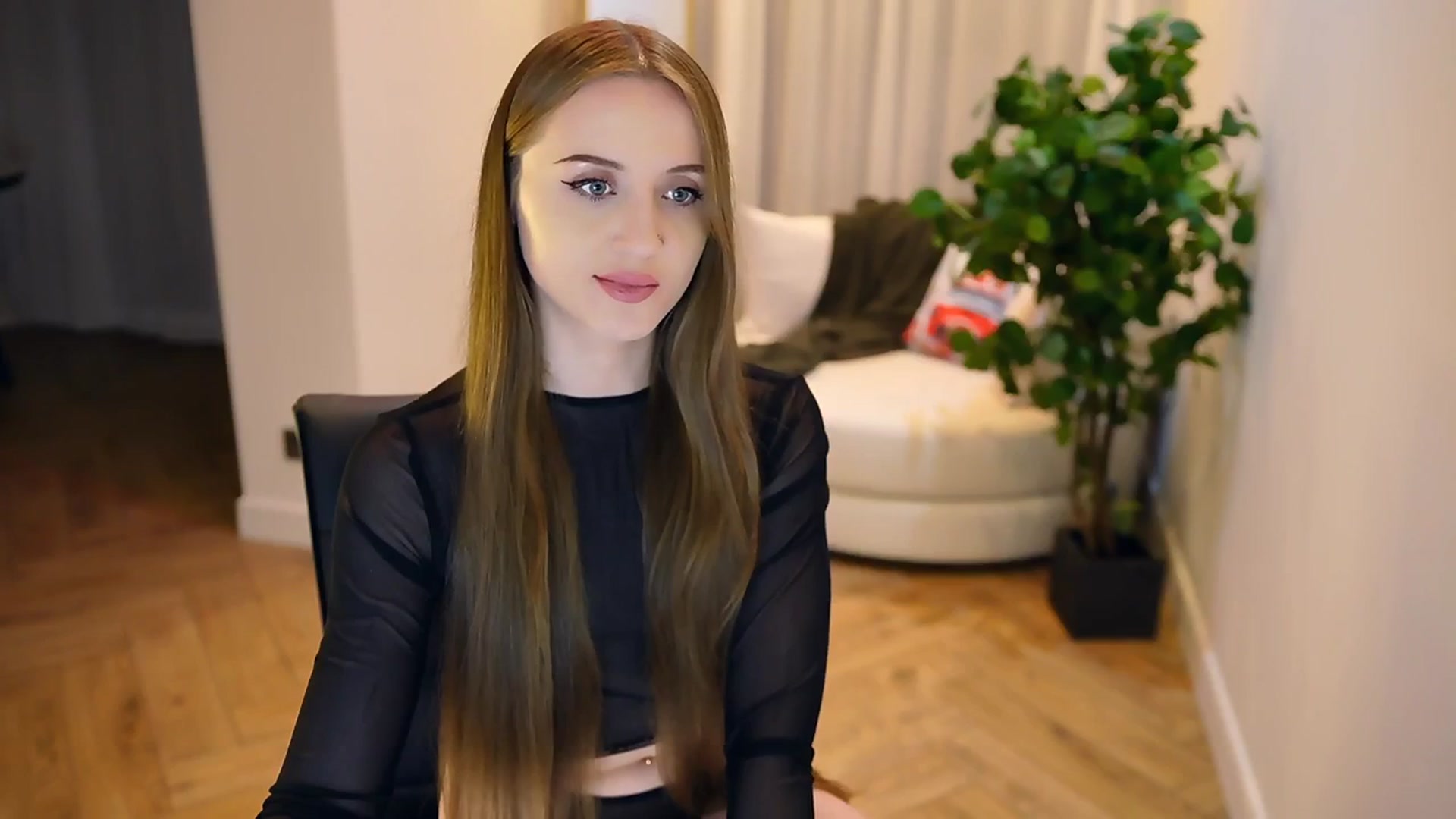 Gallery image thumbnail from Innocent_Soul's myfreecams stream on, 02/03/2025, 21:53 image 3 of 20