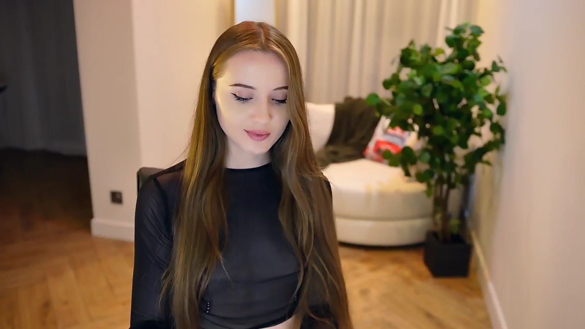 Gallery image thumbnail from Innocent_Soul's myfreecams stream on, 02/03/2025, 21:53 image 19 of 20