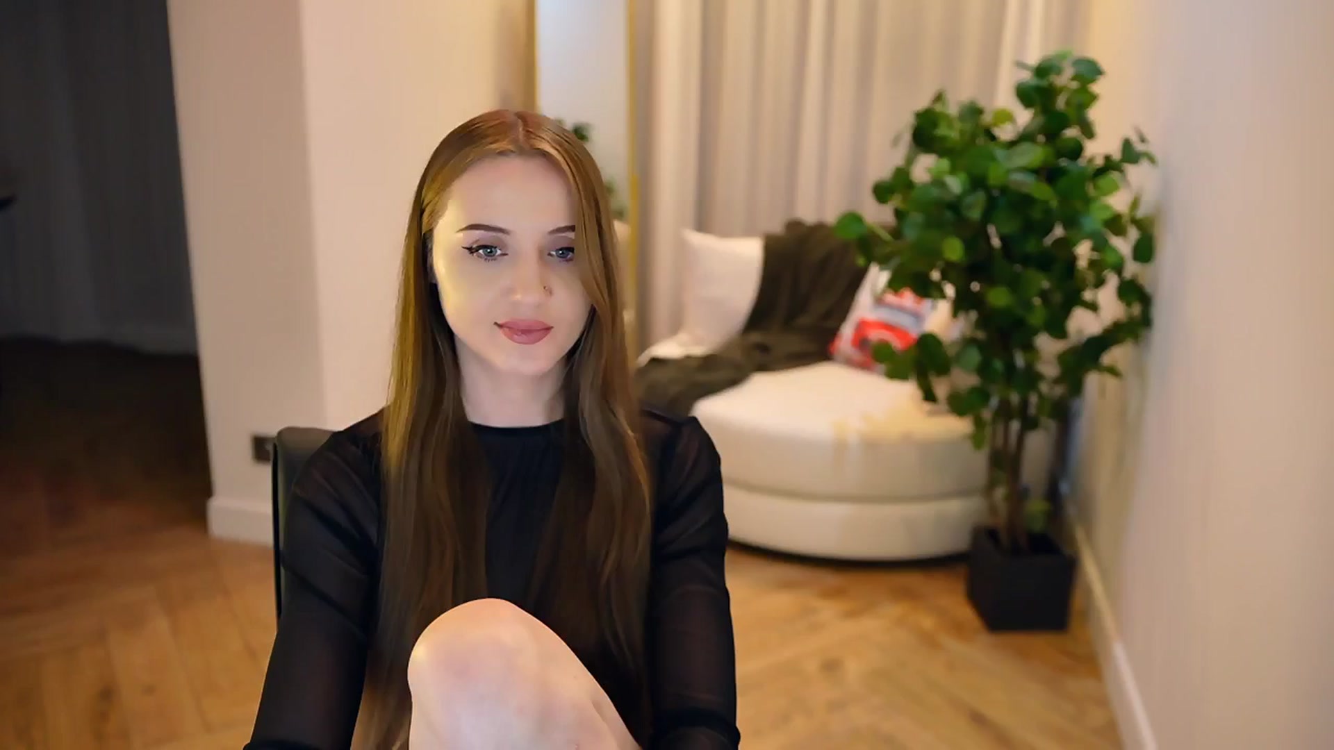 Gallery image thumbnail from Innocent_Soul's myfreecams stream on, 02/03/2025, 22:31 image 7 of 20
