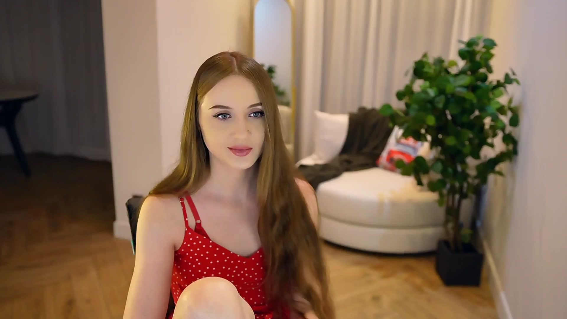 Gallery image thumbnail from Innocent_Soul's myfreecams stream on, 02/04/2025, 14:37 image 11 of 20