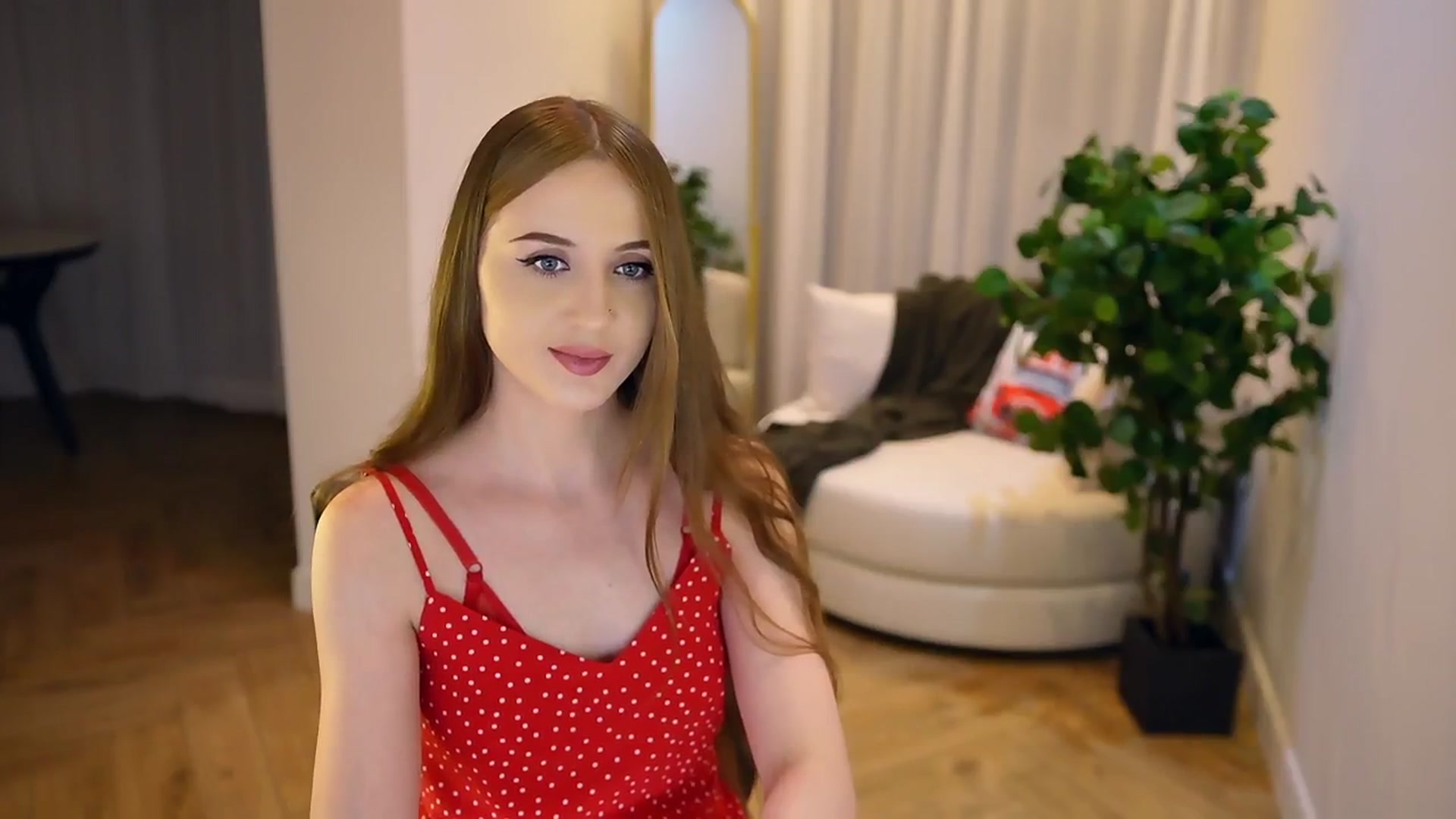 Gallery image thumbnail from Innocent_Soul's myfreecams stream on, 02/04/2025, 16:19 image 20 of 20