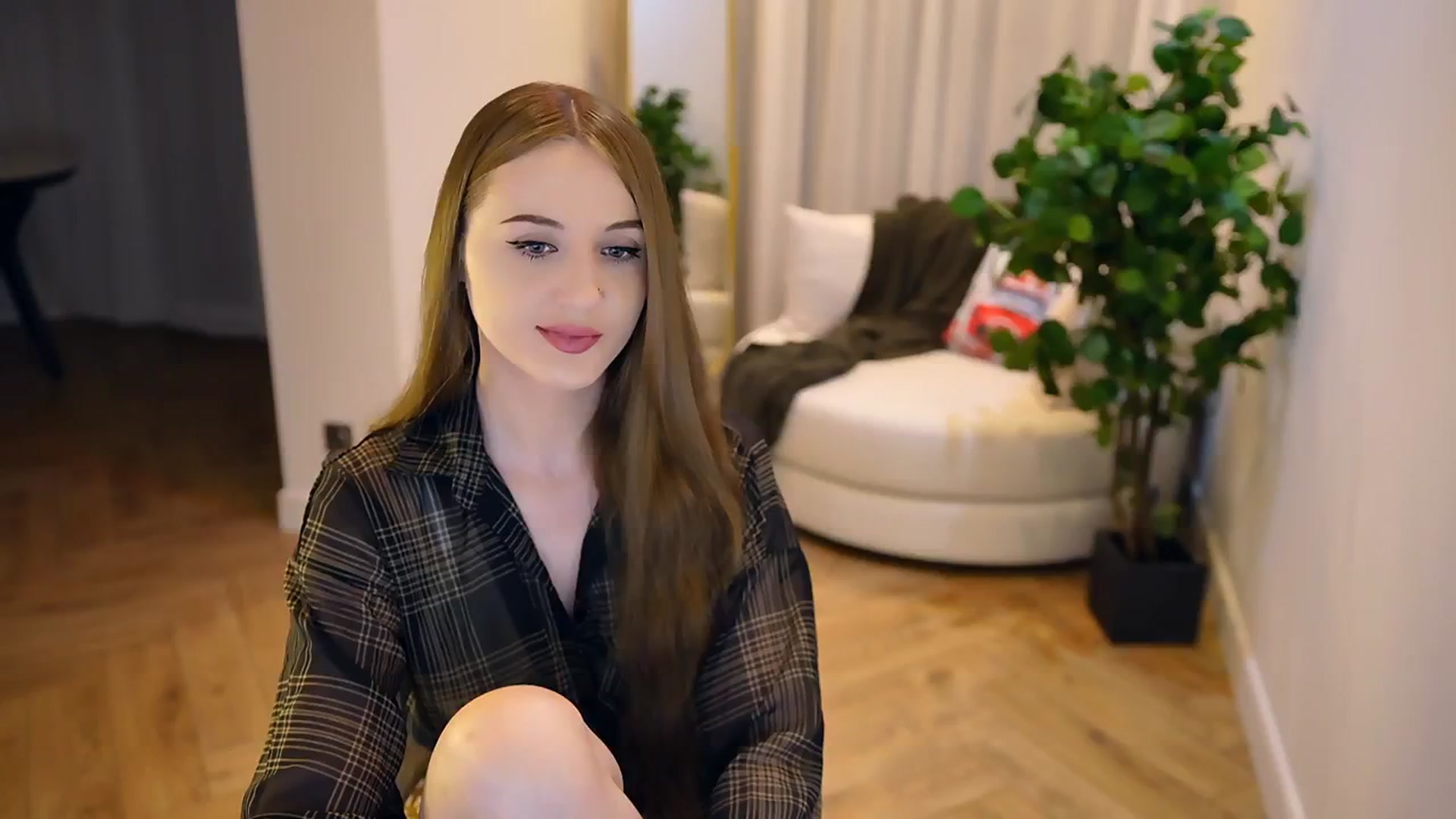 Gallery image thumbnail from Innocent_Soul's myfreecams stream on, 02/06/2025, 17:03 image 13 of 20