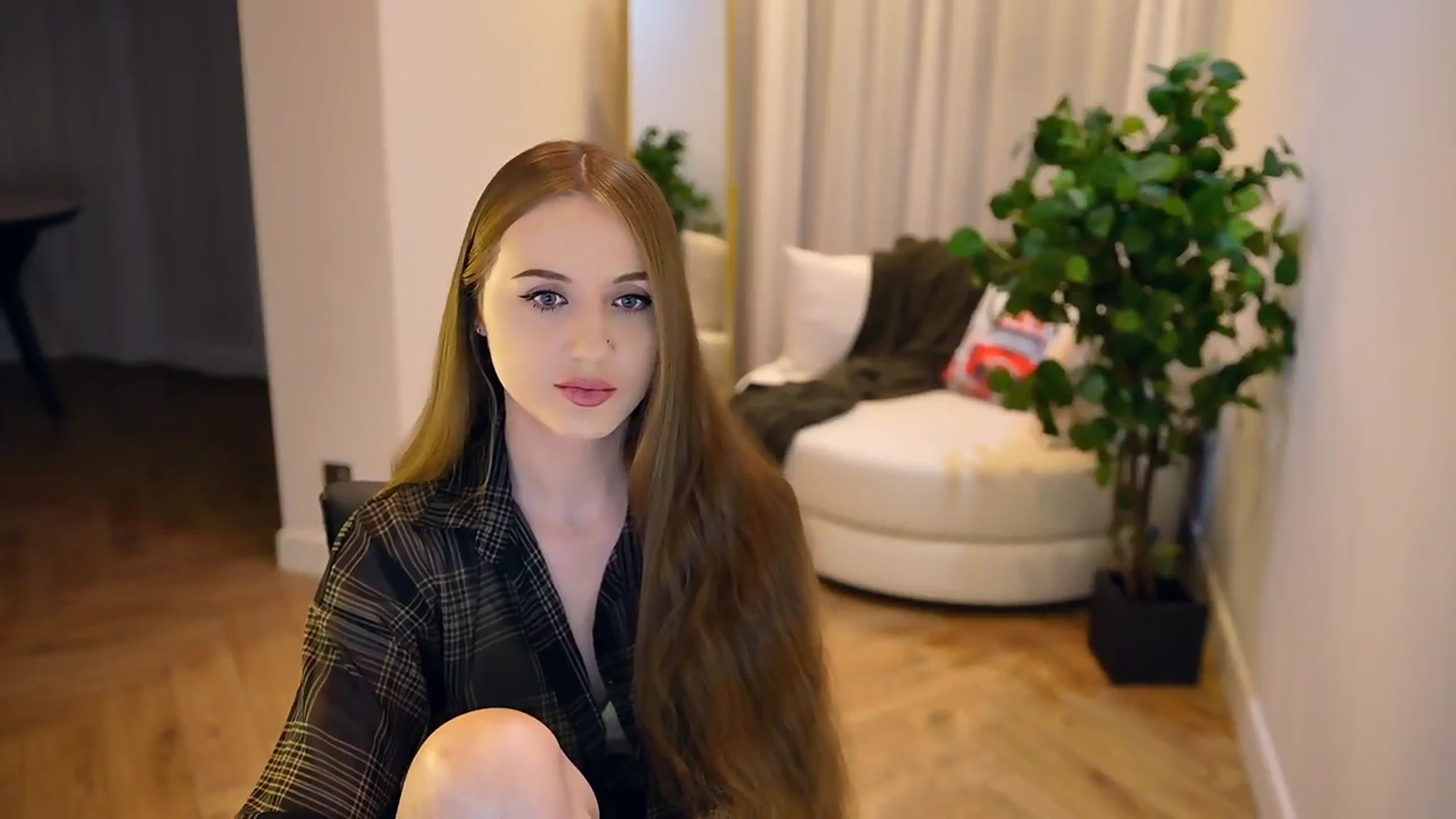 Gallery image thumbnail from Innocent_Soul's myfreecams stream on, 02/06/2025, 19:30 image 8 of 20