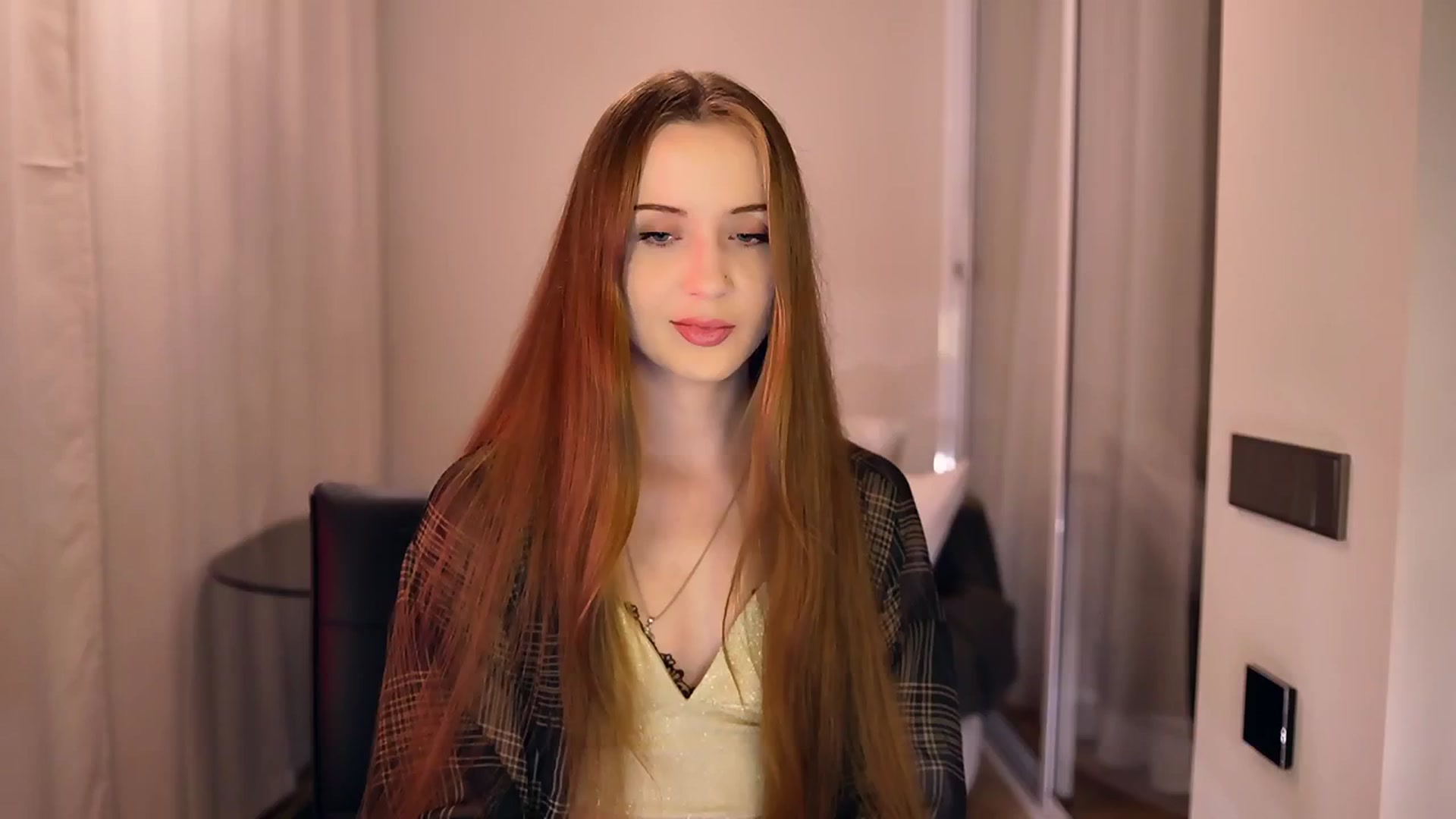 Gallery image thumbnail from Innocent_Soul's myfreecams stream on, 04/25/2025, 21:04 image 8 of 20