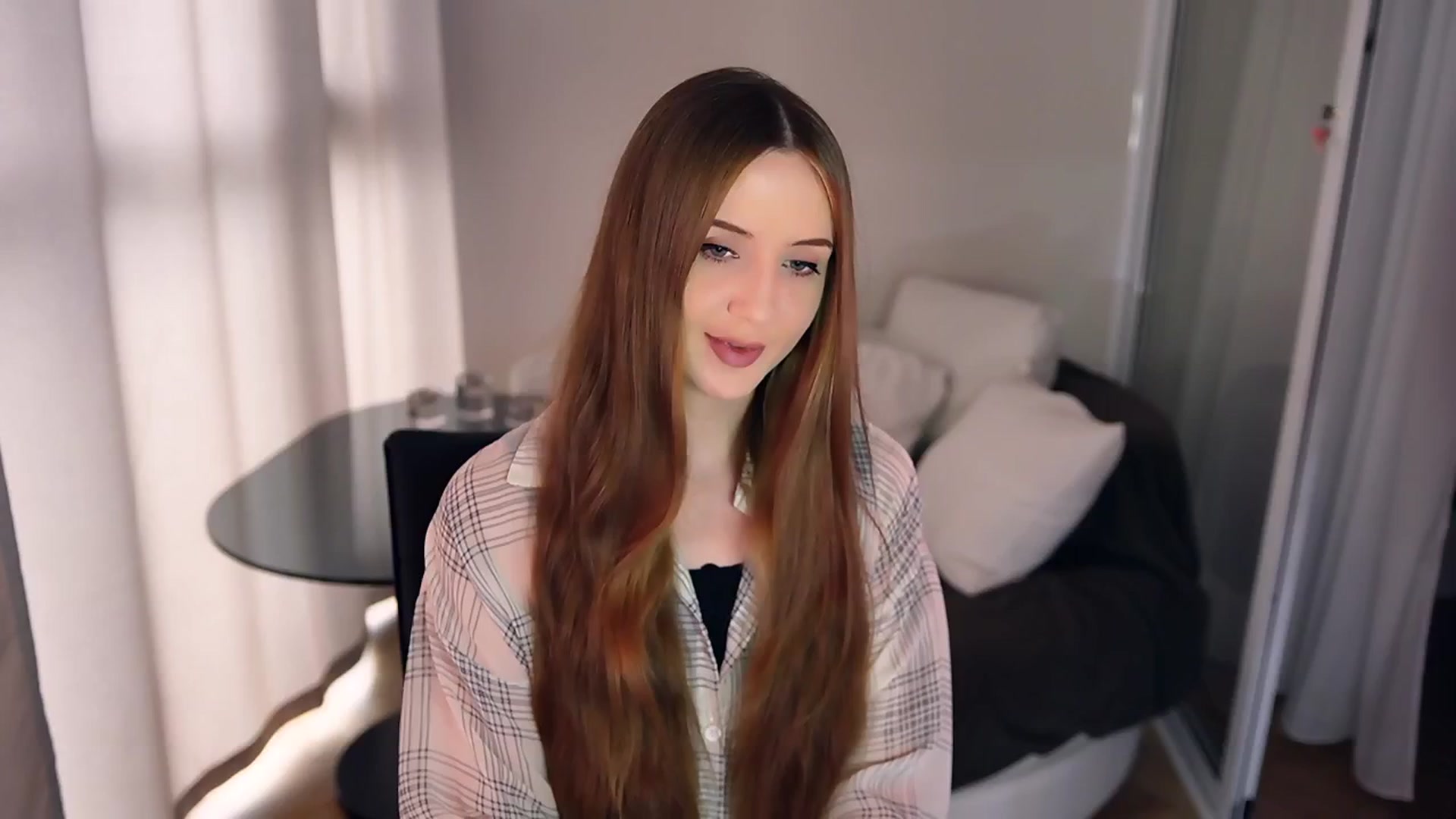 Gallery image thumbnail from Innocent_Soul's myfreecams stream on, 04/28/2025, 13:16 image 18 of 20