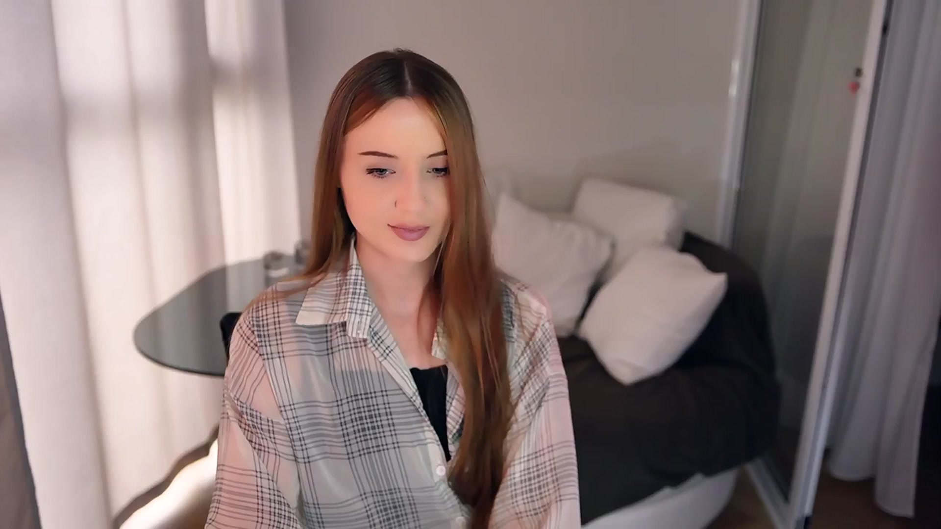 Gallery image thumbnail from Innocent_Soul's myfreecams stream on, 04/28/2025, 13:16 image 16 of 20