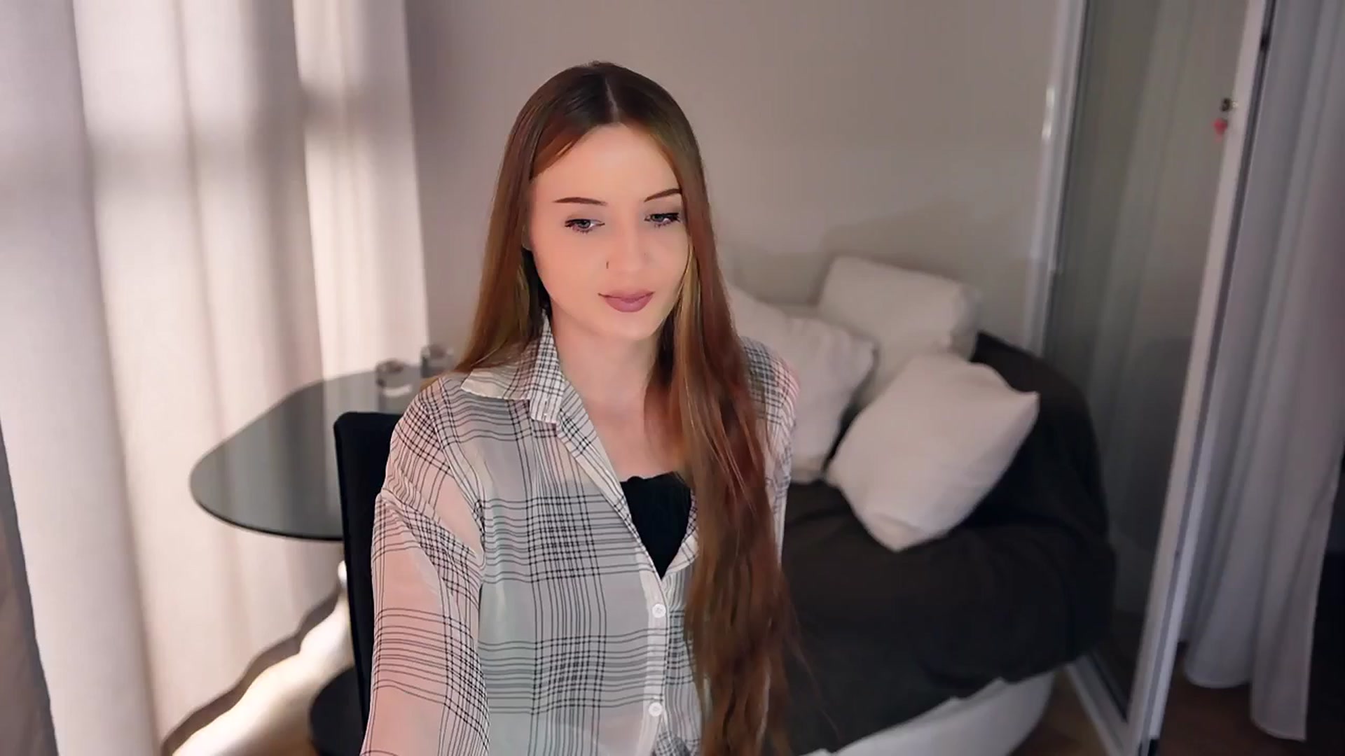 Gallery image thumbnail from Innocent_Soul's myfreecams stream on, 04/28/2025, 13:16 image 15 of 20