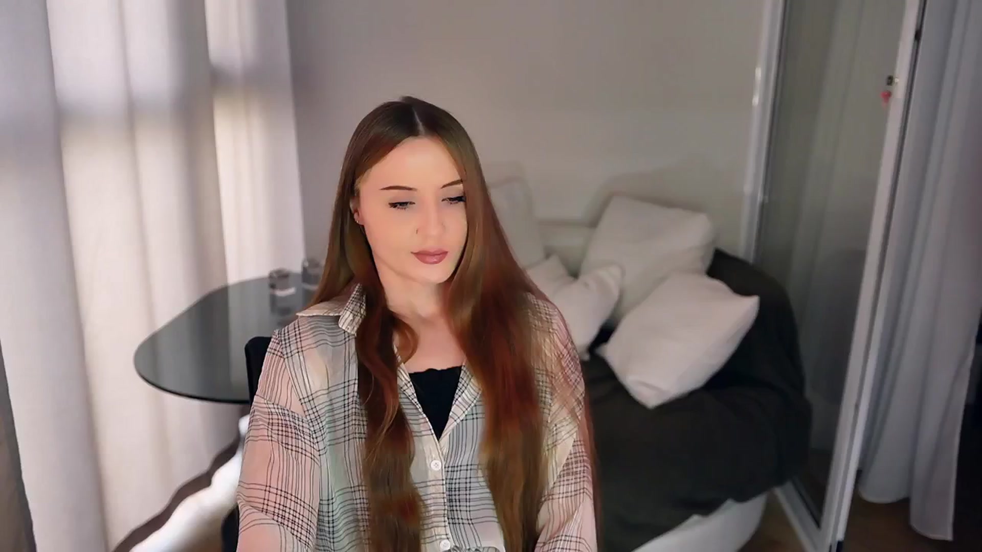 Gallery image thumbnail from Innocent_Soul's myfreecams stream on, 04/28/2025, 14:15 image 18 of 20