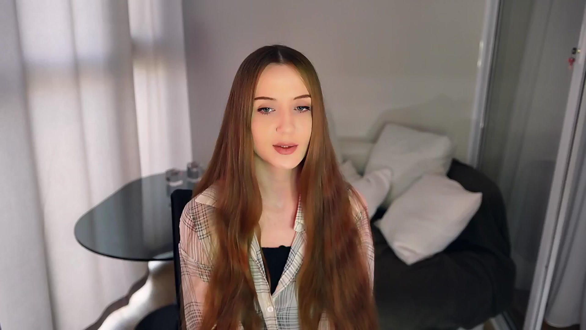 Gallery image thumbnail from Innocent_Soul's myfreecams stream on, 04/28/2025, 14:15 image 5 of 20