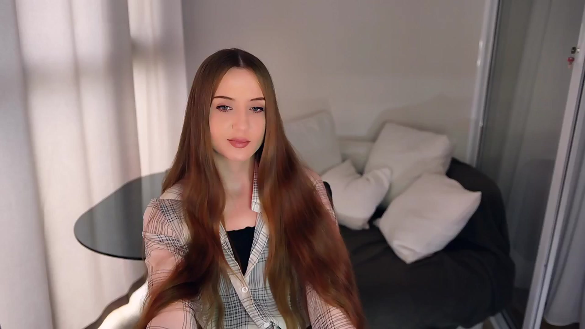 Gallery image thumbnail from Innocent_Soul's myfreecams stream on, 04/28/2025, 14:15 image 9 of 20